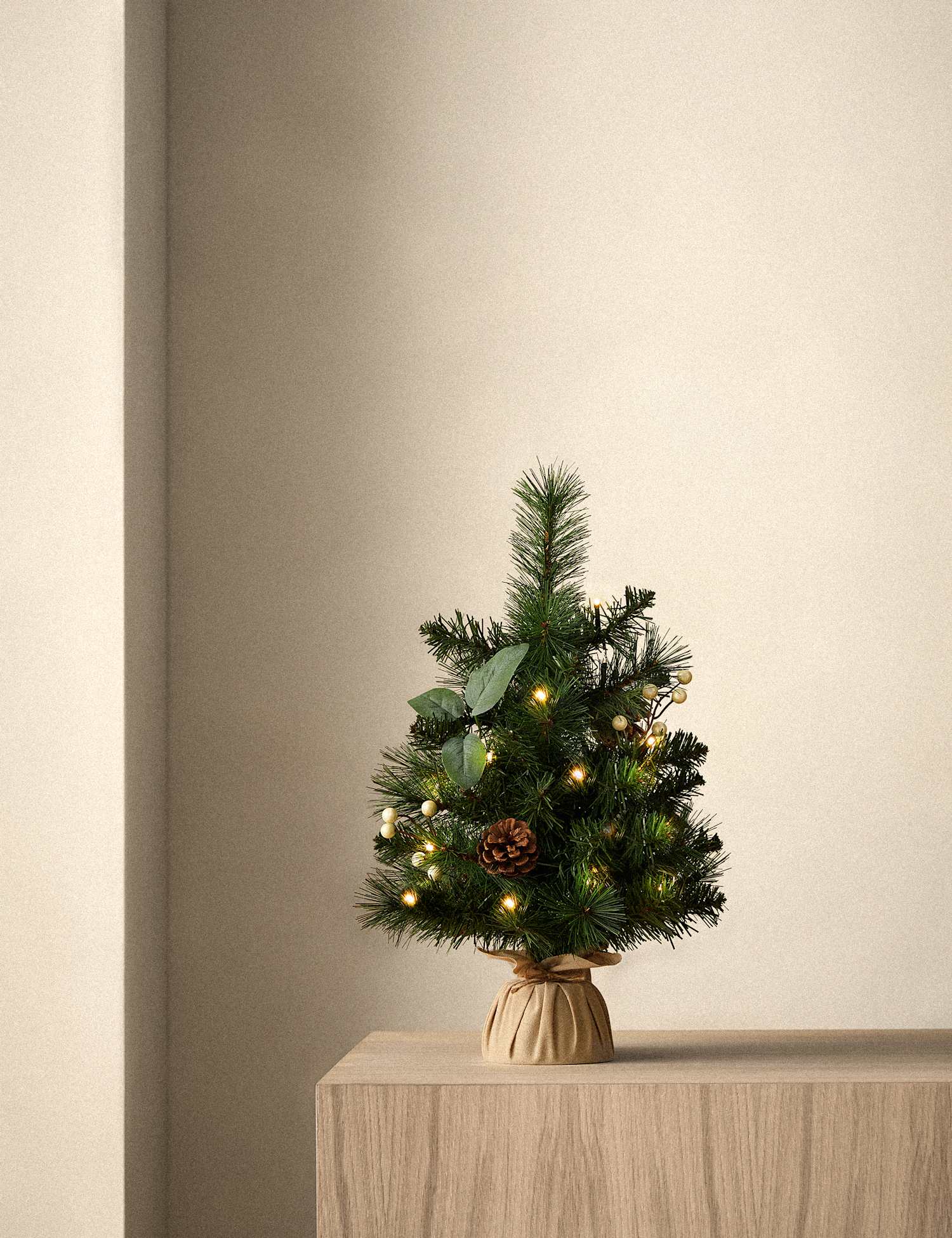 M&S 1.5ft Pre-Lit White Berries Artificial Christmas Tree Green