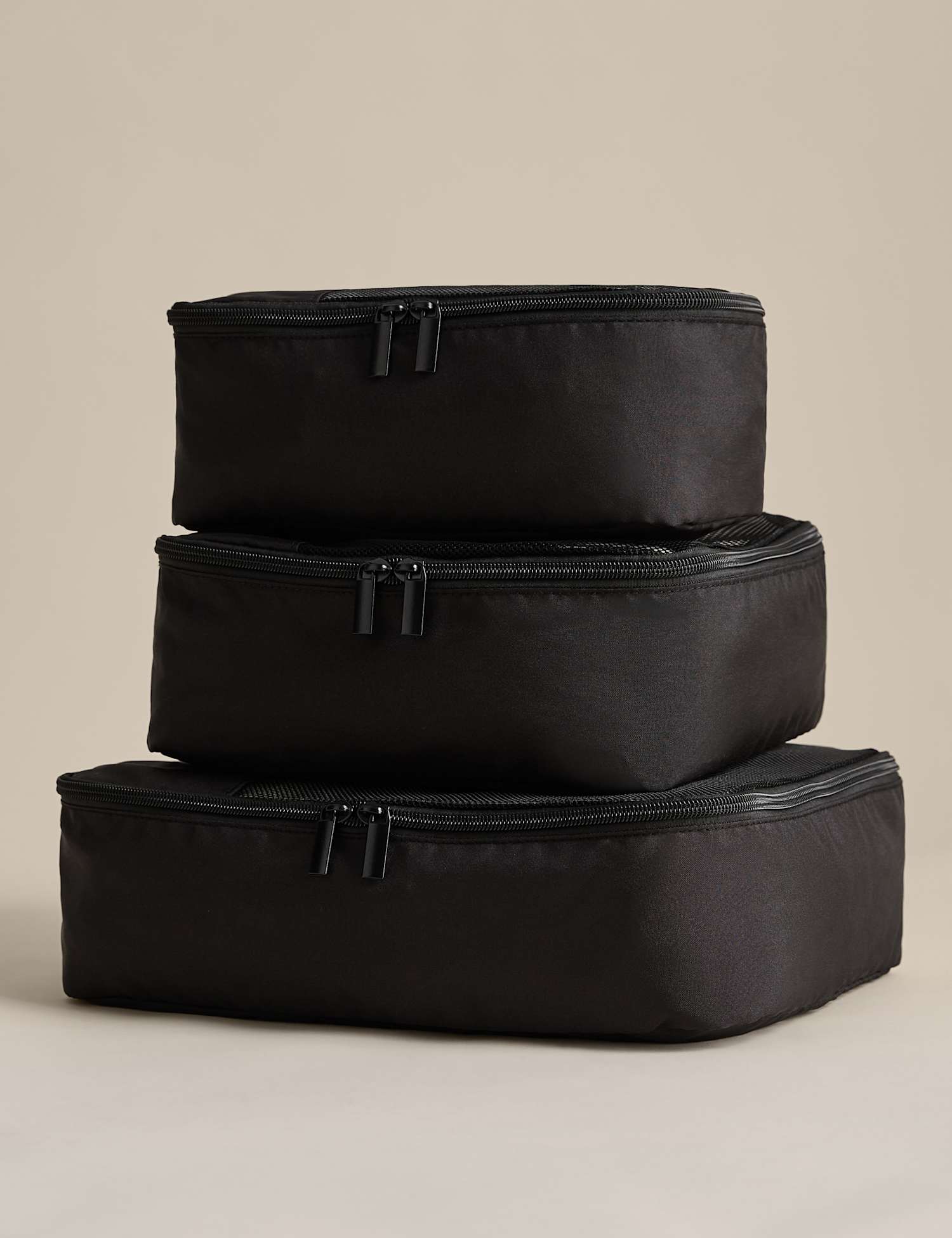 M&S Set of 3 Packing Cubes Black