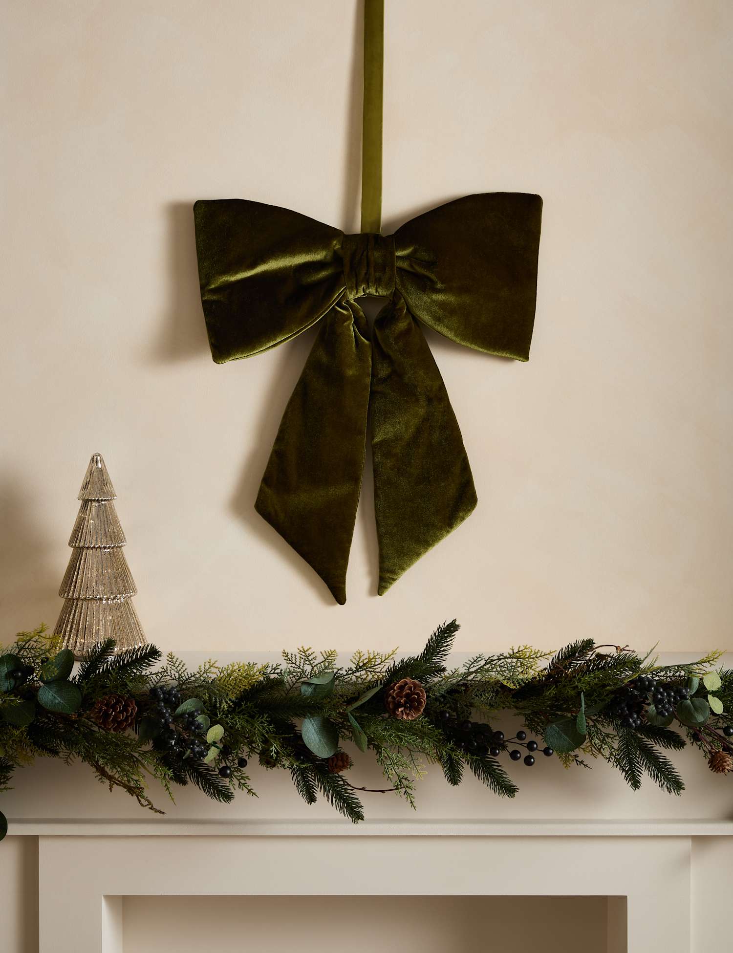 M&S Velvet Bow Decoration Green