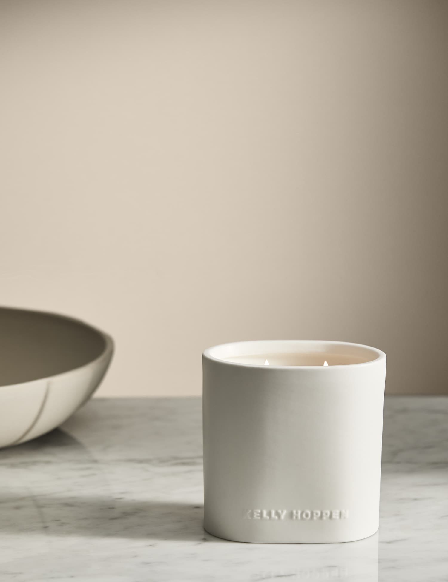 M&S X Kelly Hoppen No. 1 Fragrance Oval Ceramic Candle 800g White Mix