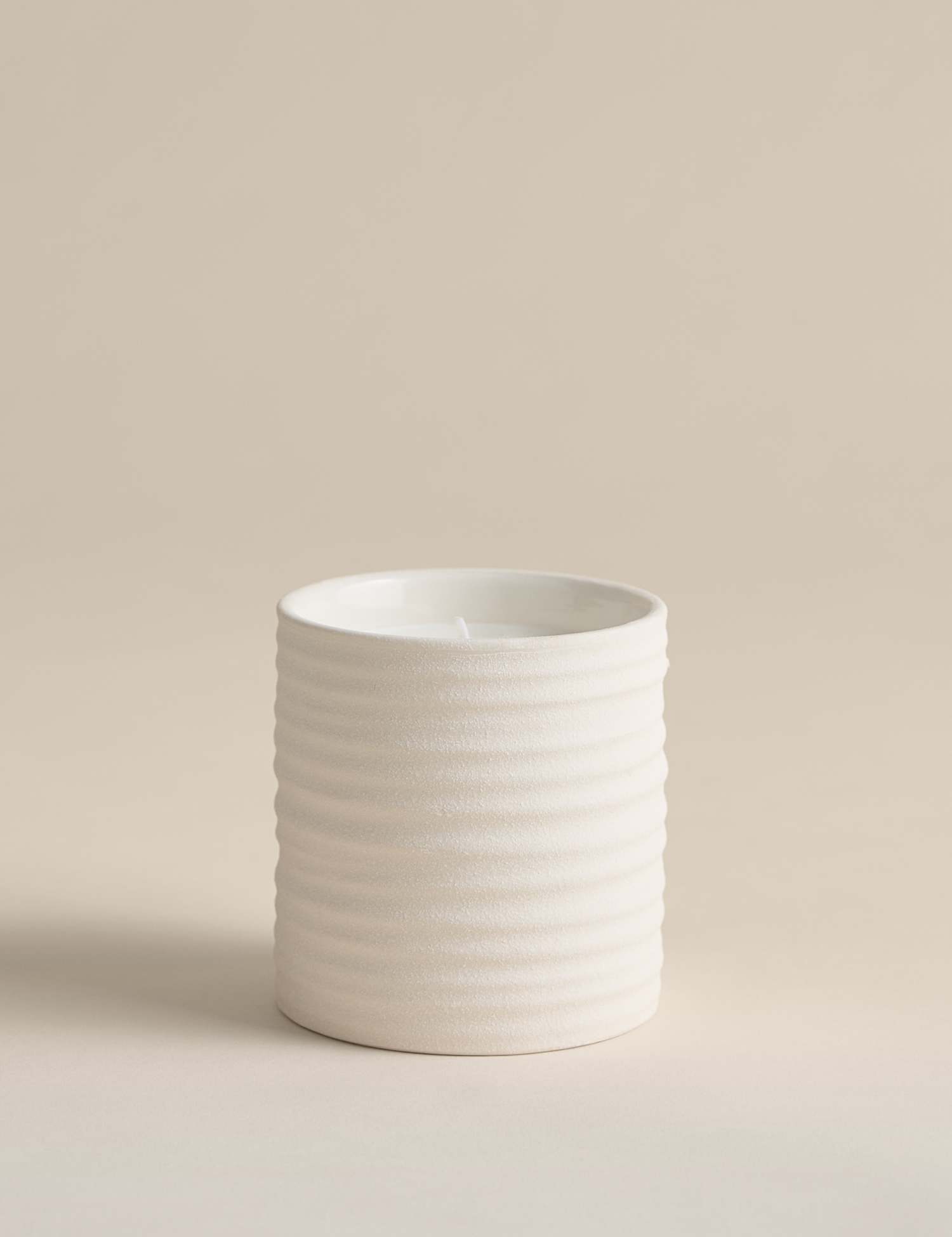 Teraire Bed Ceramic Candle Neutral