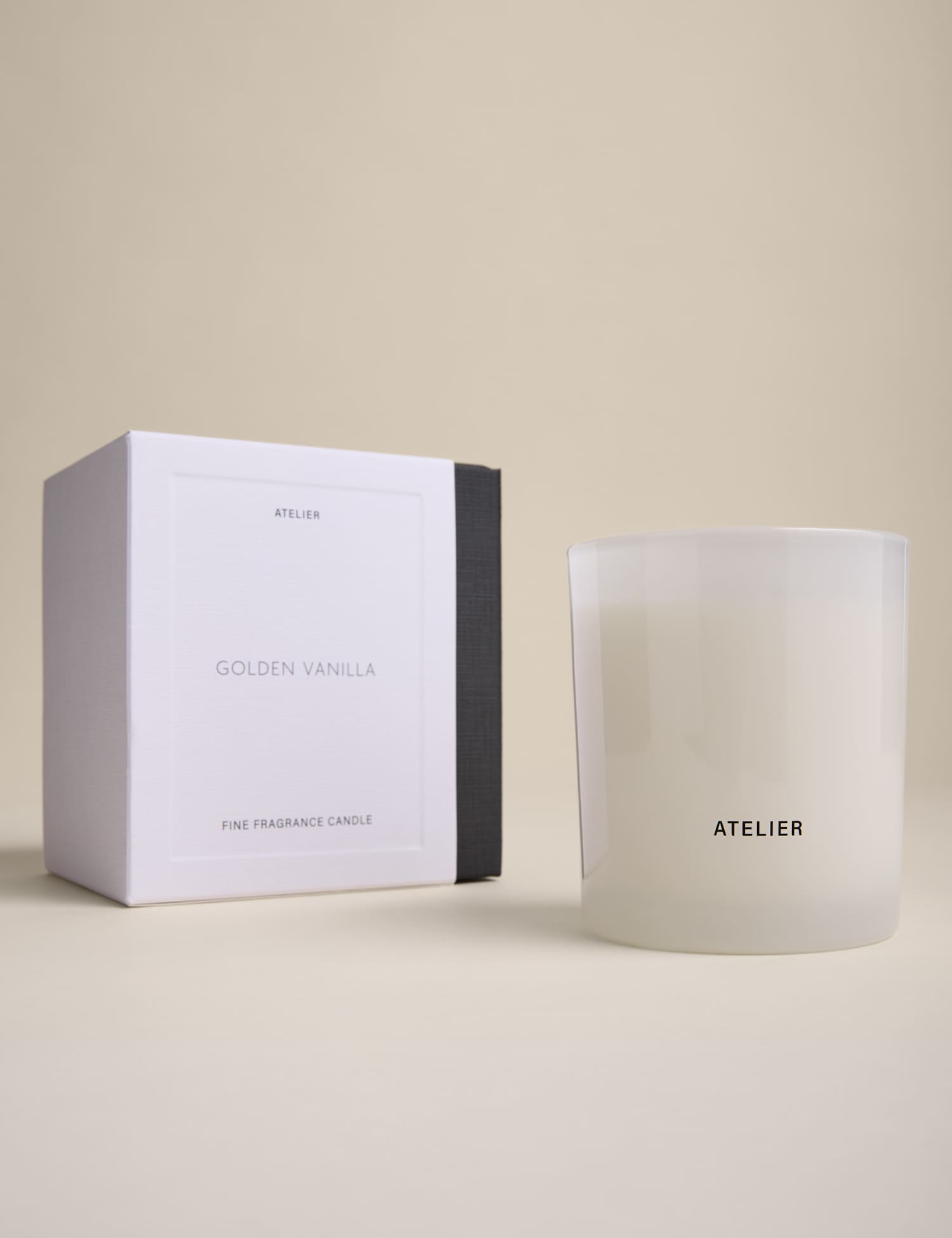 Atelier Golden Vanilla Scented Candle Black Mix