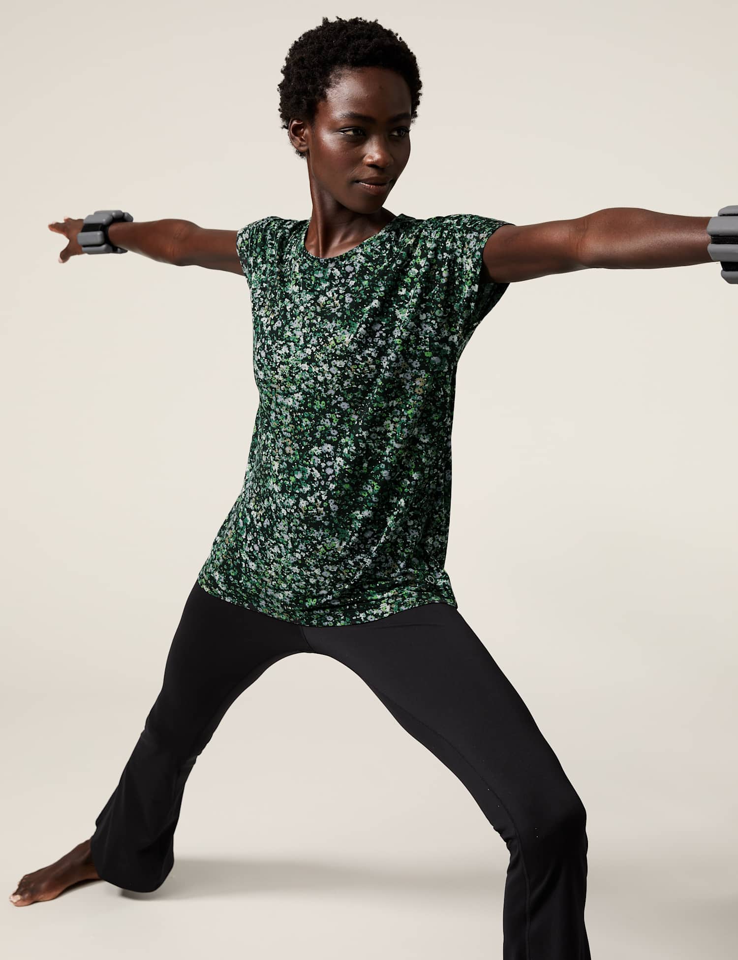 Goodmove Printed Scoop Neck Short Sleeve Yoga Top Black Mix