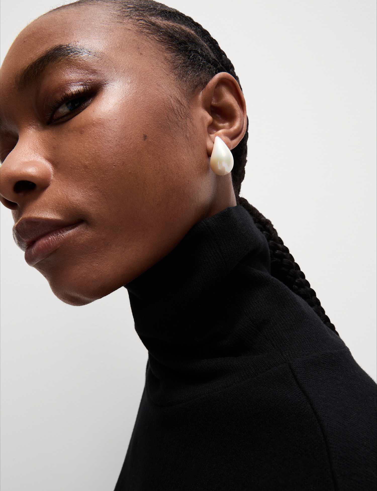M&S Tear Drop Earrings White