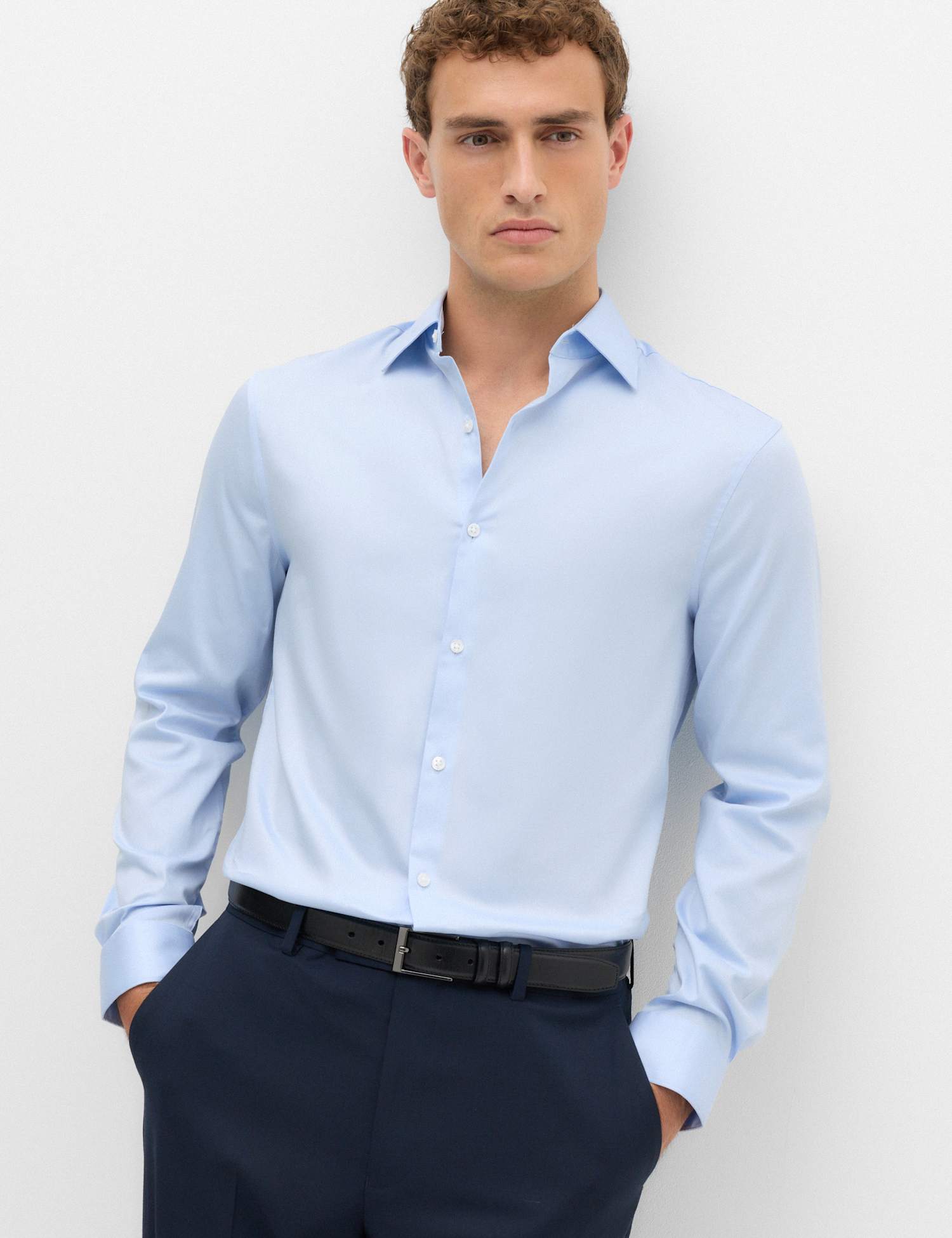 M&S Regular Fit 2 Inch Shorter Ultimate Non Iron Twill Shirt Blue