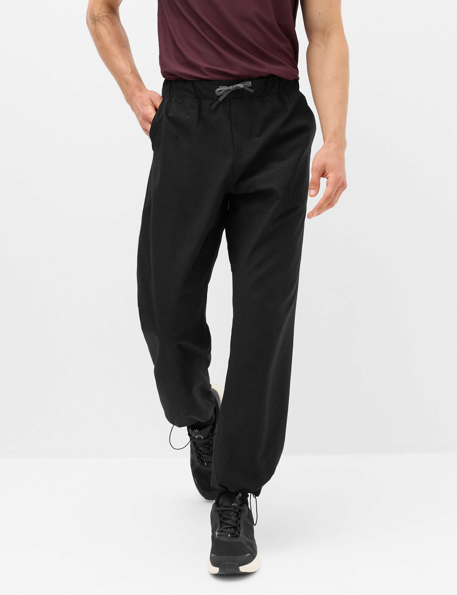 Goodmove Ripstop Cuffed Joggers Black