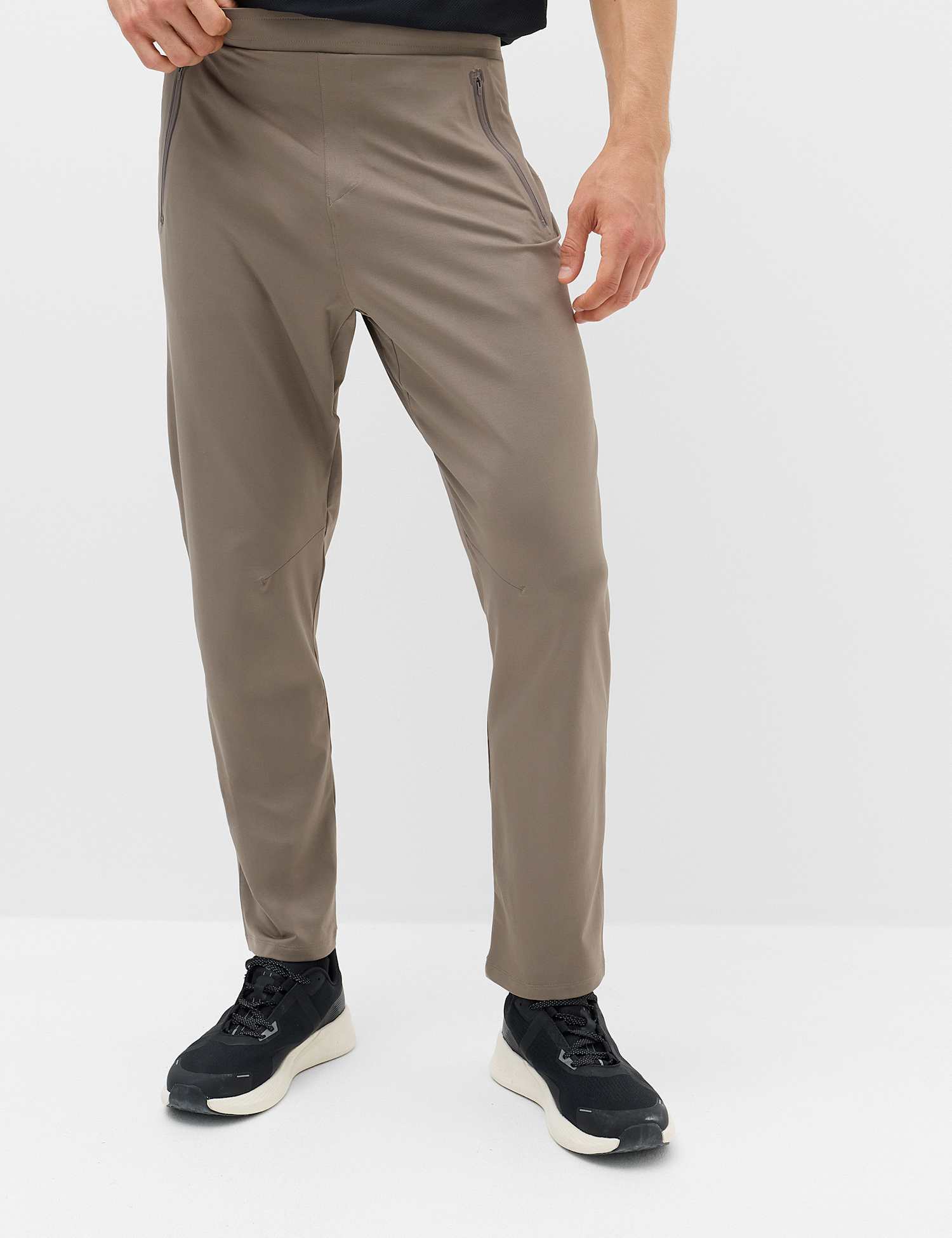 Goodmove Stretch Wrap Perforated Joggers Mocha