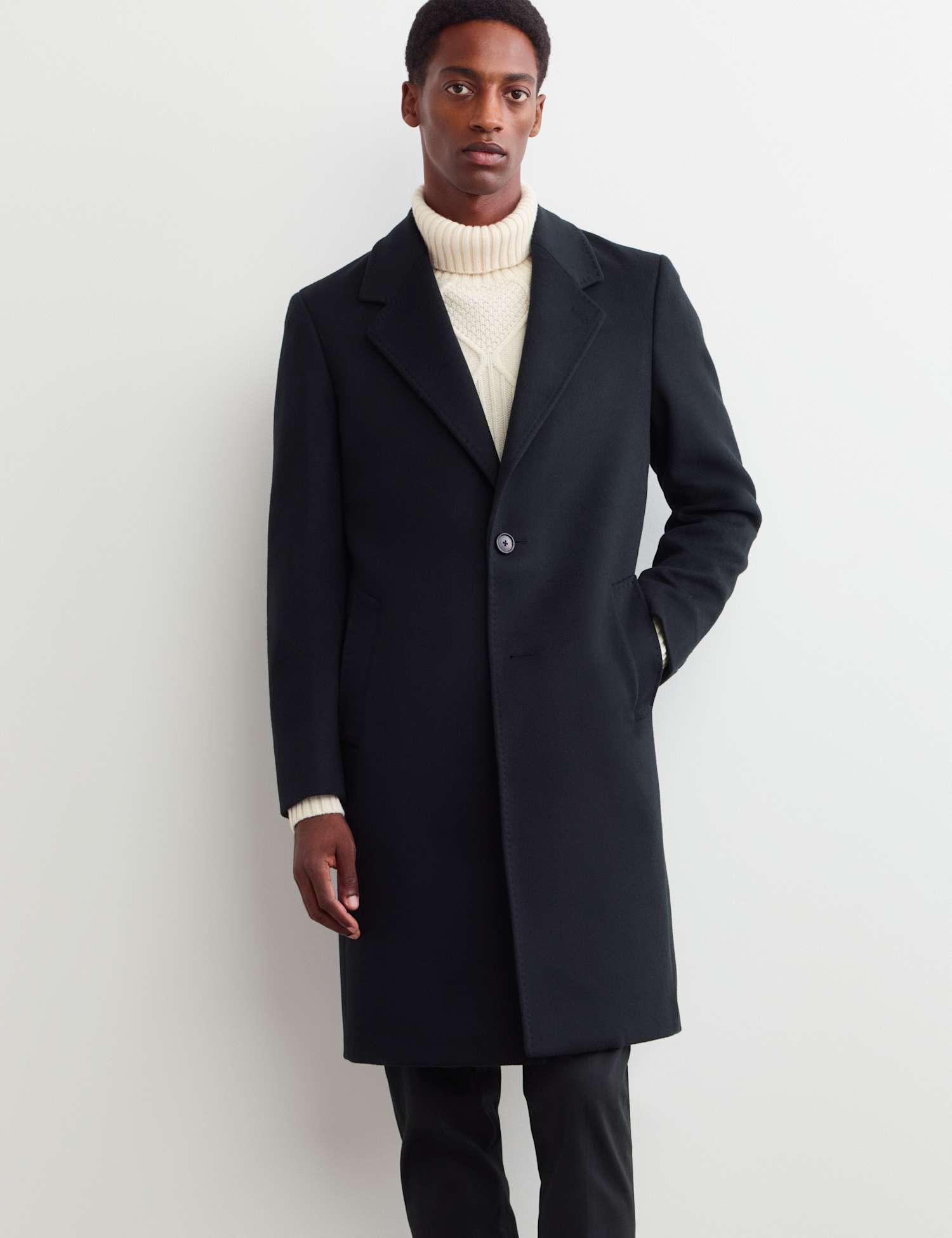 JAEGER Wool Rich with Cashmere Revere Overcoat Dark Navy