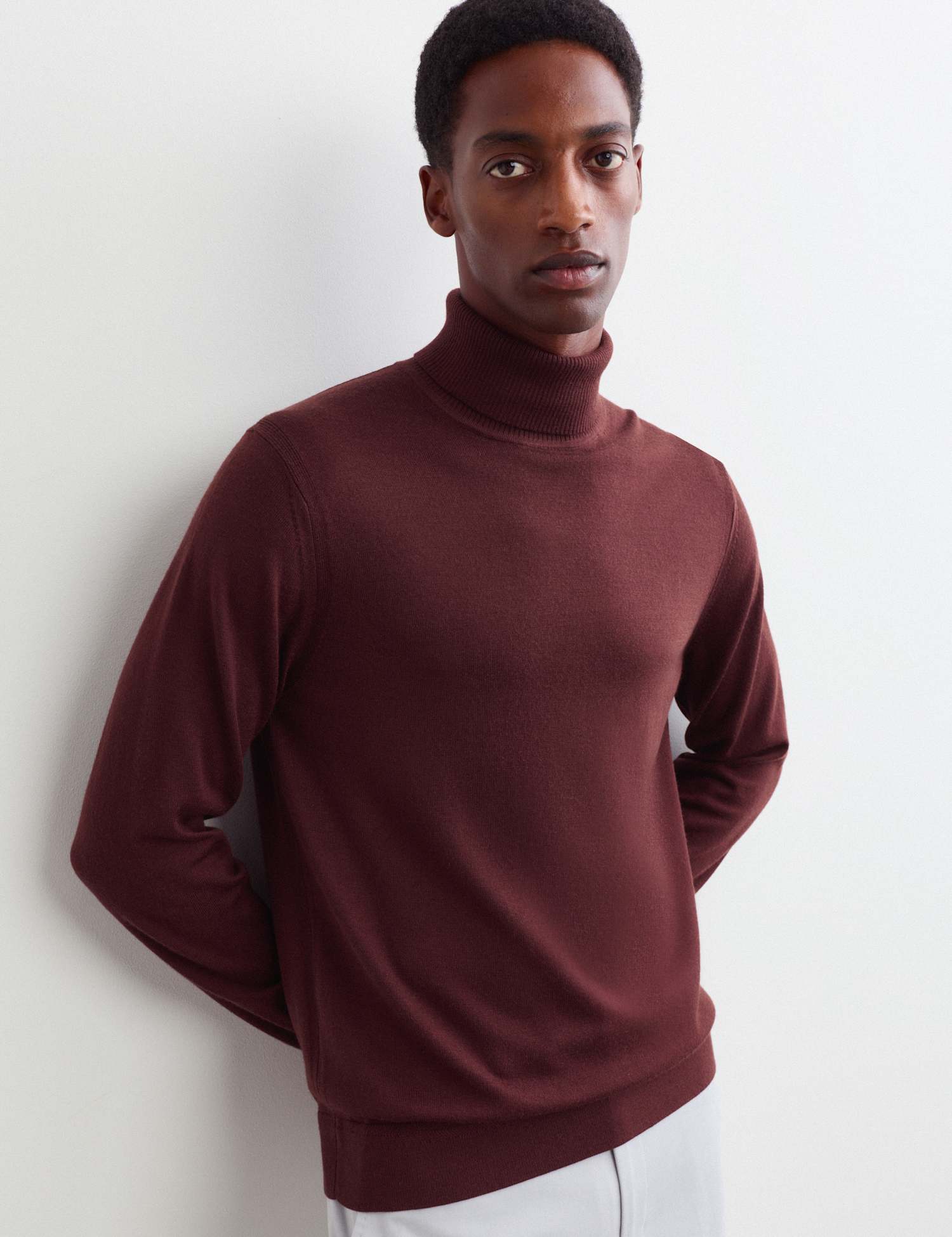 JAEGER Merino Wool Rich Roll Neck Jumper with Silk Dark Burgundy