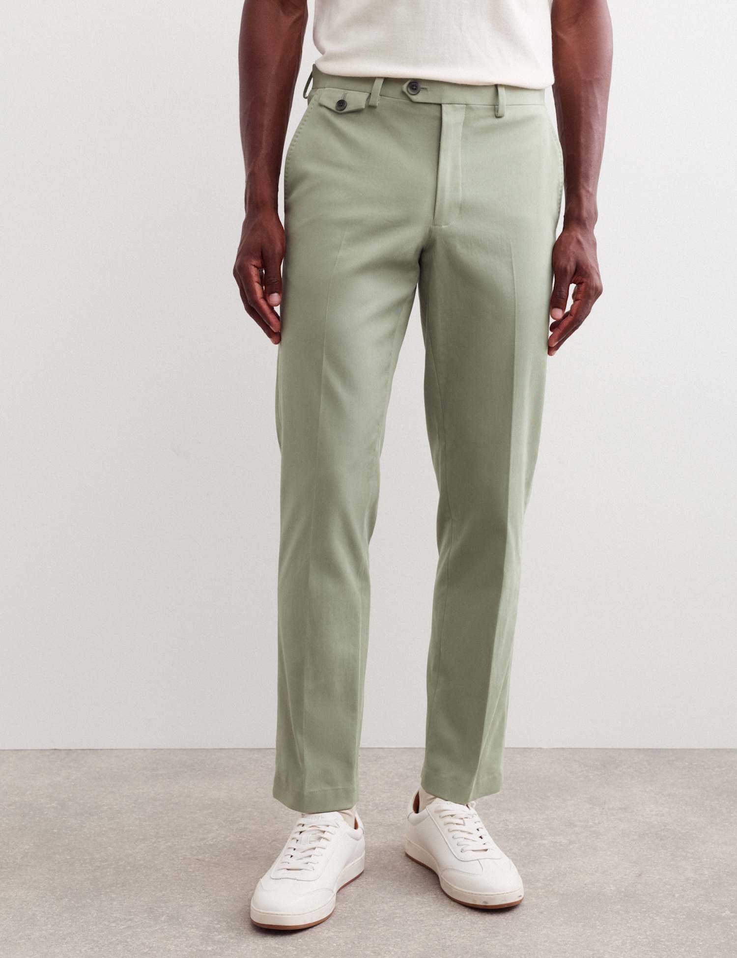JAEGER Tailored Fit Italian Cotton Chinos Sage