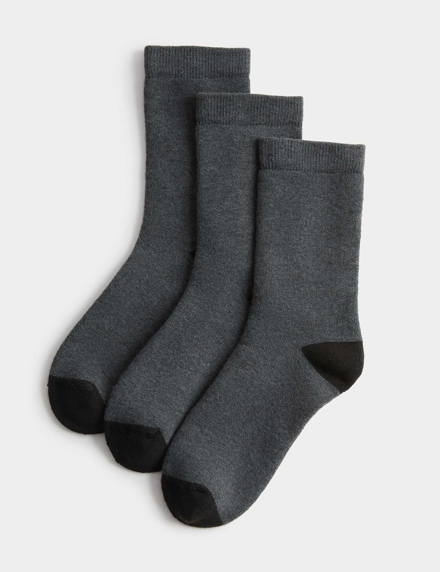 M&S 3 Pack Heatgen� Thermal Ankle Socks (8� Small to 10� Large) Grey