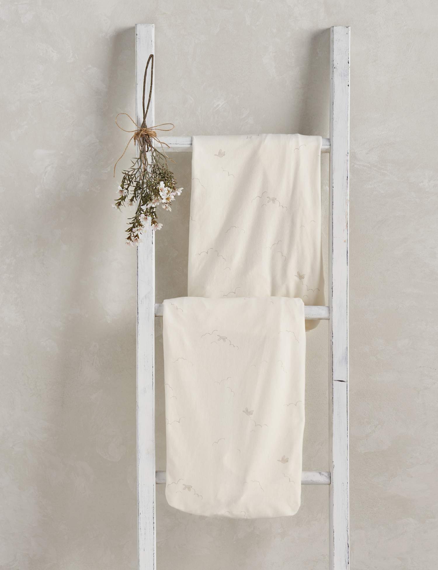 Mamas & Papas 2 Pack Pure Cotton Duckling Cot Bed Fitted Sheets Cream