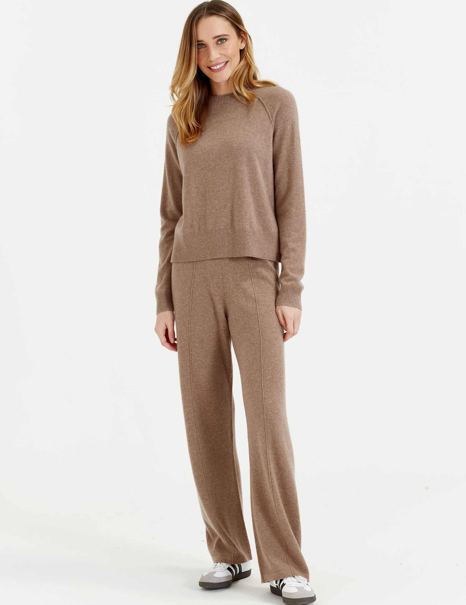 Chinti & Parker Wool Rich Wide Leg Relaxed Joggers with Cashmere Biscuit