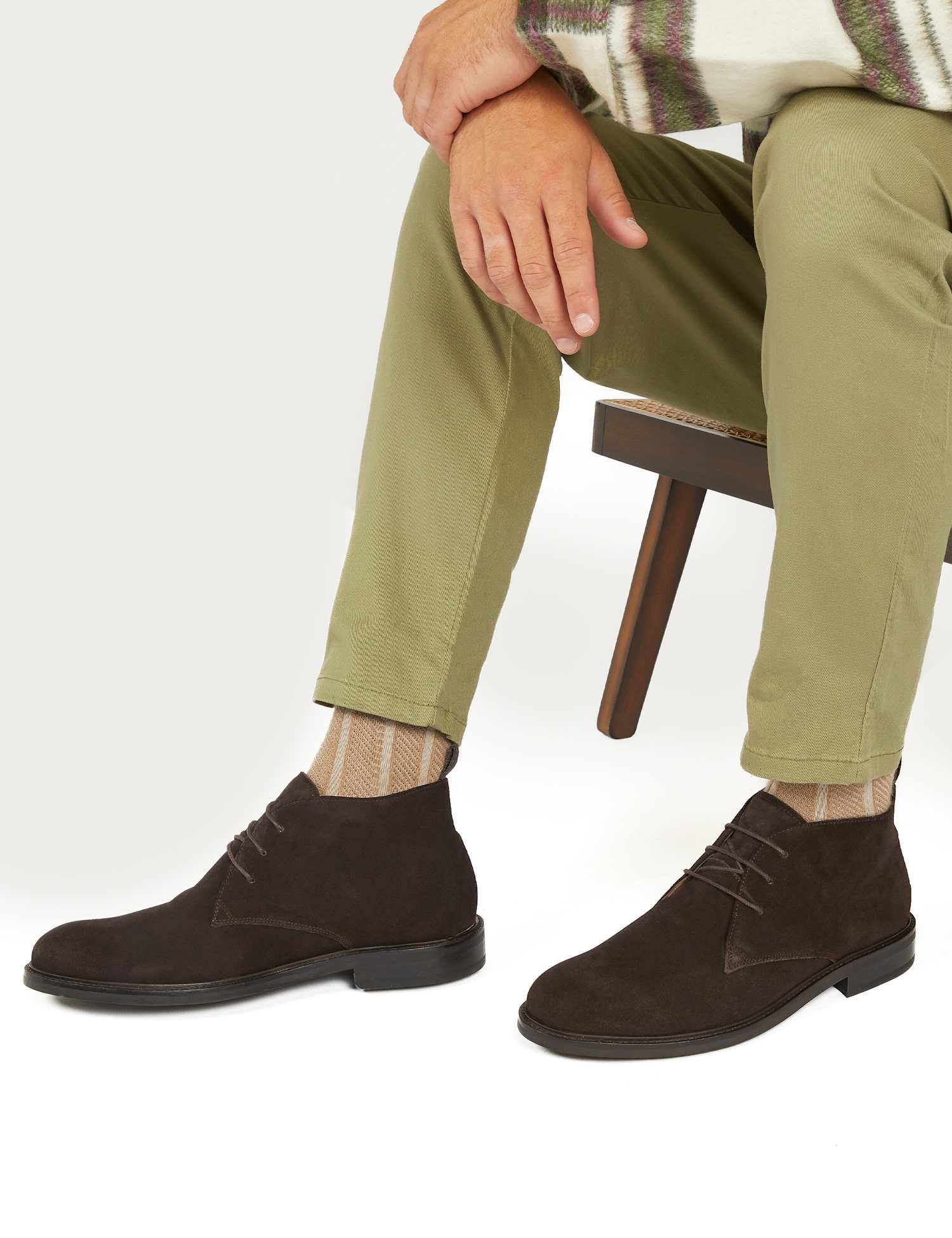 Jones Bootmaker Suede Pull-on Chukka Boots Brown