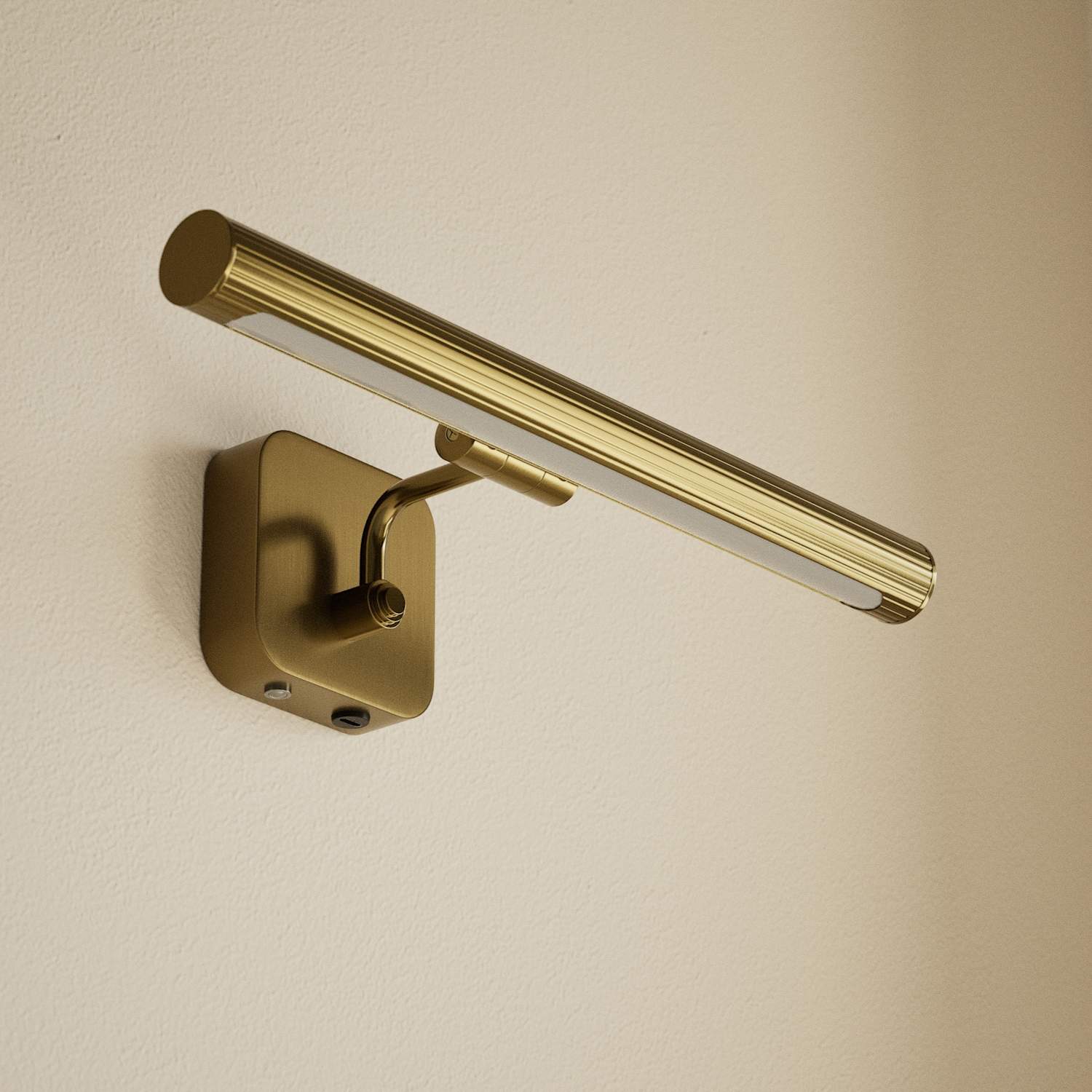 M&S Metal Reeded Picture Wall Light - Antique Brass