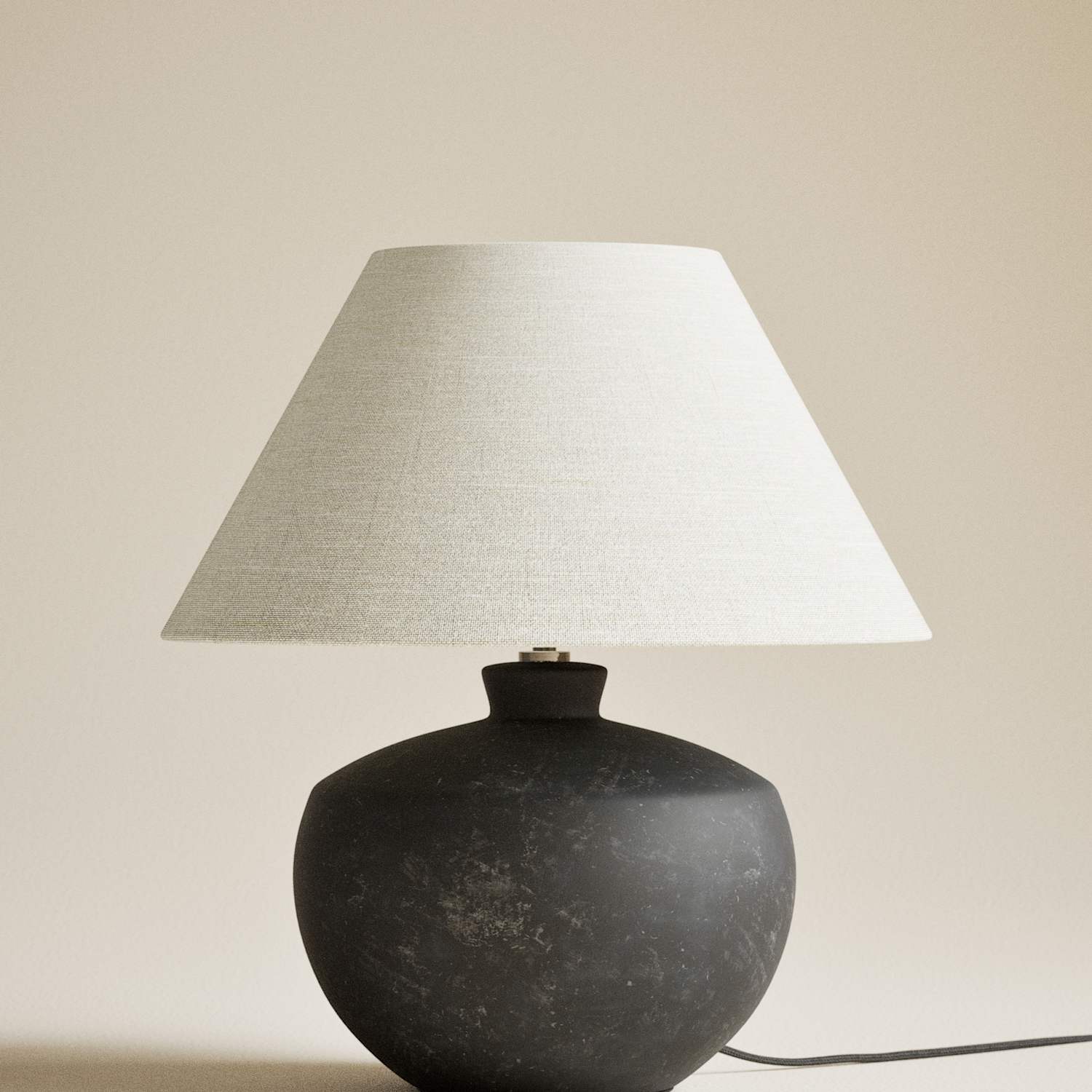 M&S Roma Urn Table Lamp - Black