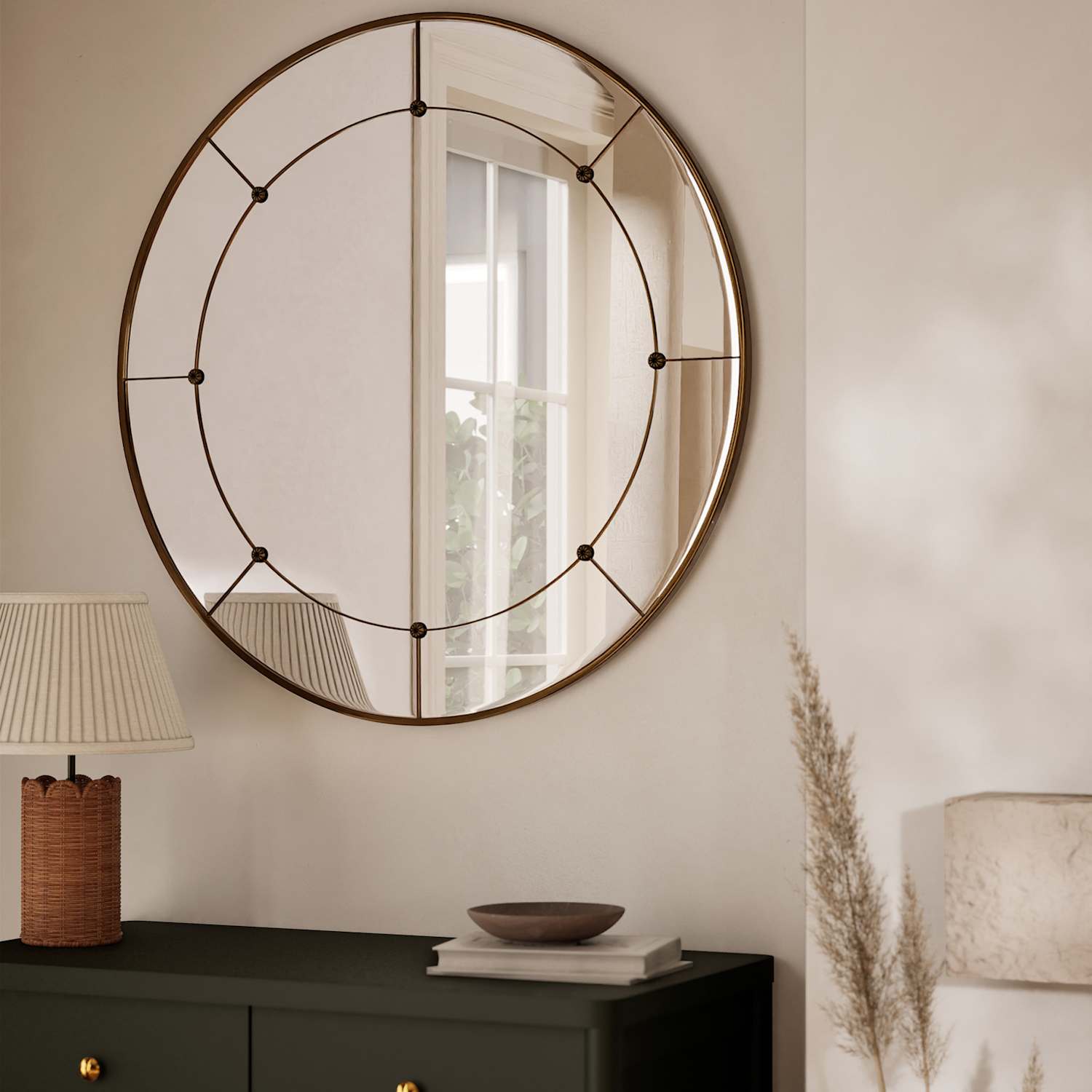 M&S Eliza Round Hanging Mirror - Antique Brass