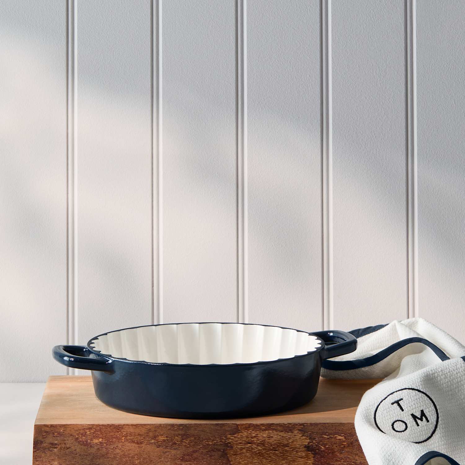 M&S X Tom Kerridge Cast Iron Medium Fluted Pie Dish - Blue