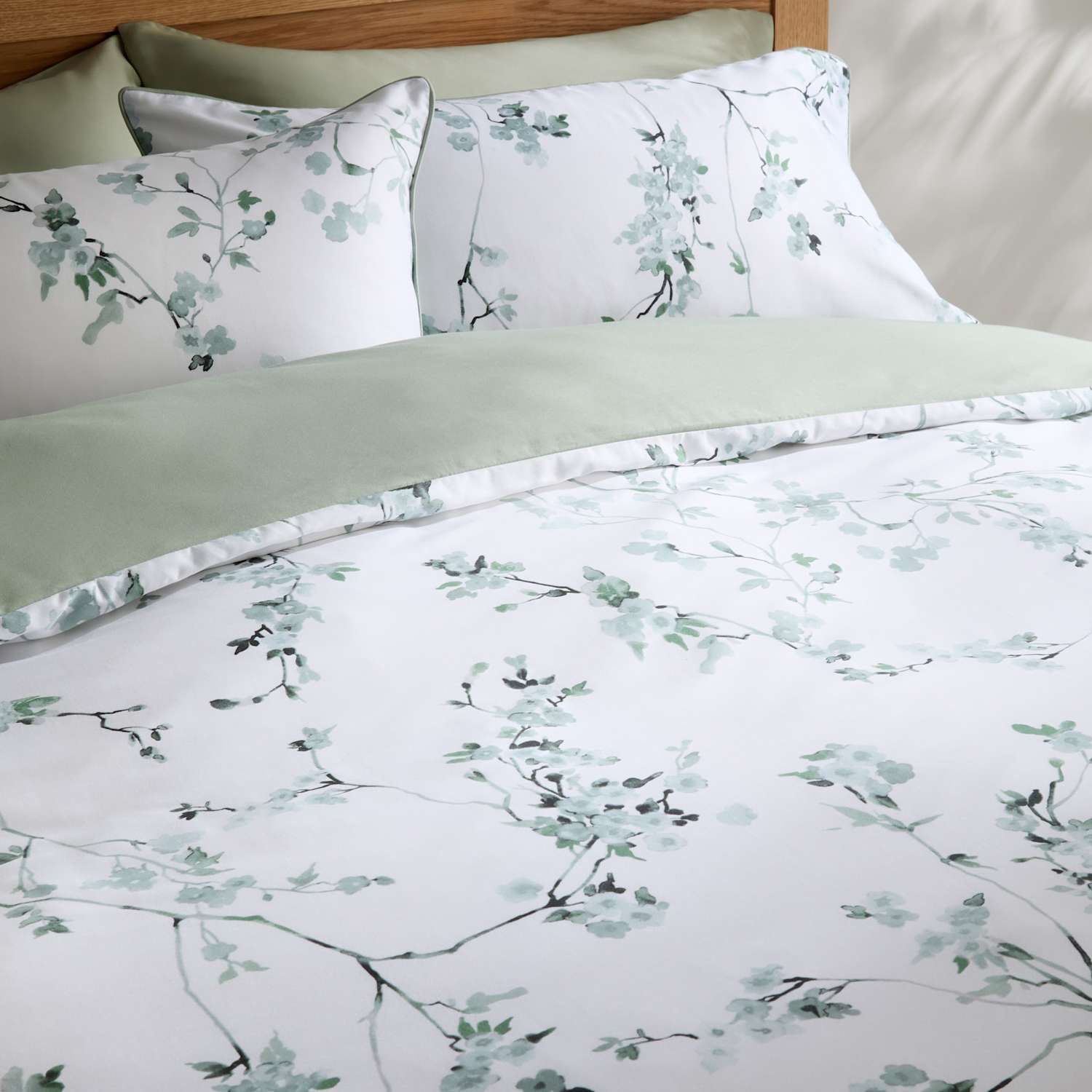 M&S Pure Cotton Sateen Cherry Blossom Bedding Set - Double (4 ft 6) - Green Mix