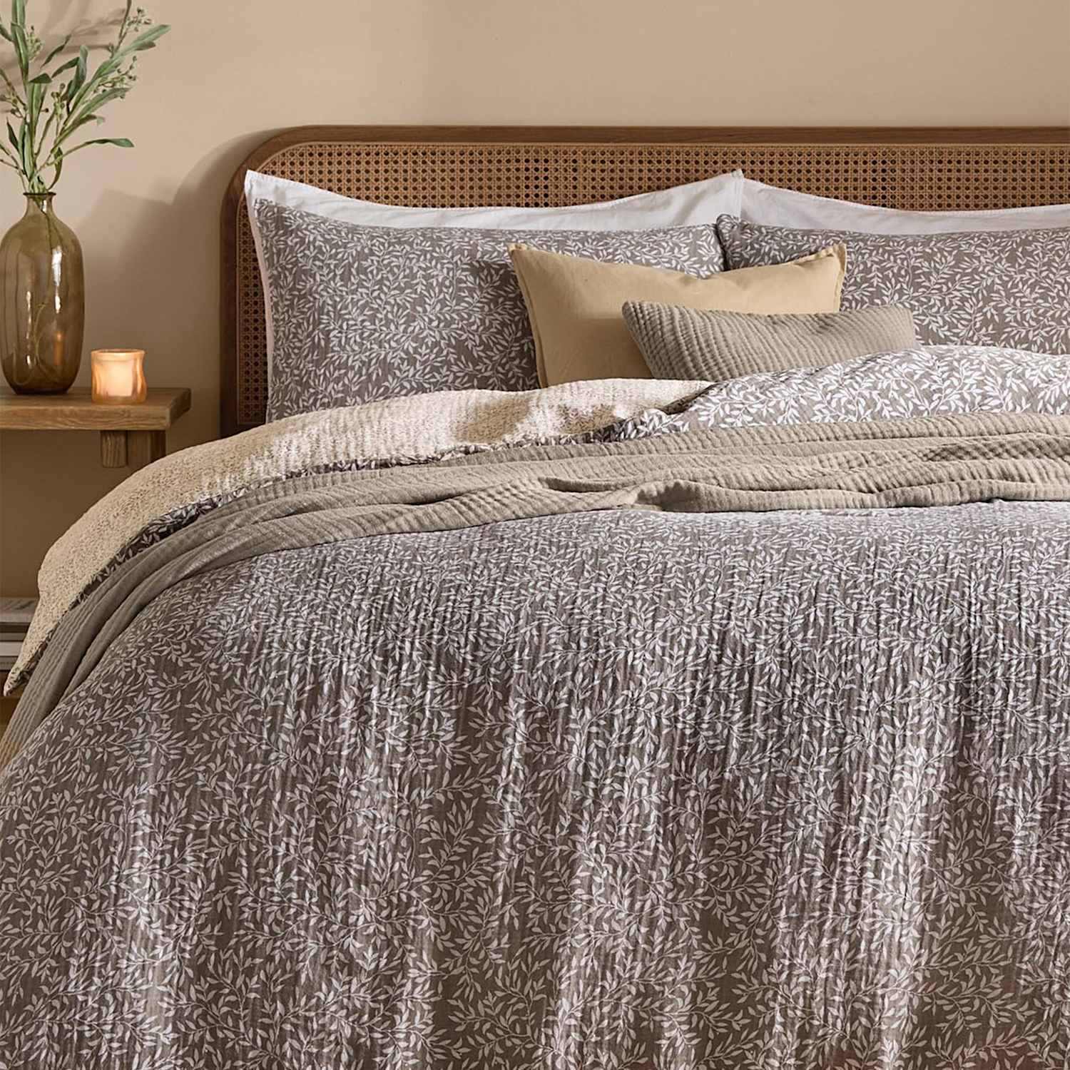 Yard Perrie Leaf Pure Cotton Muslin Bedding Set - Single (3 ft) - Grey Mix - Available at M&S