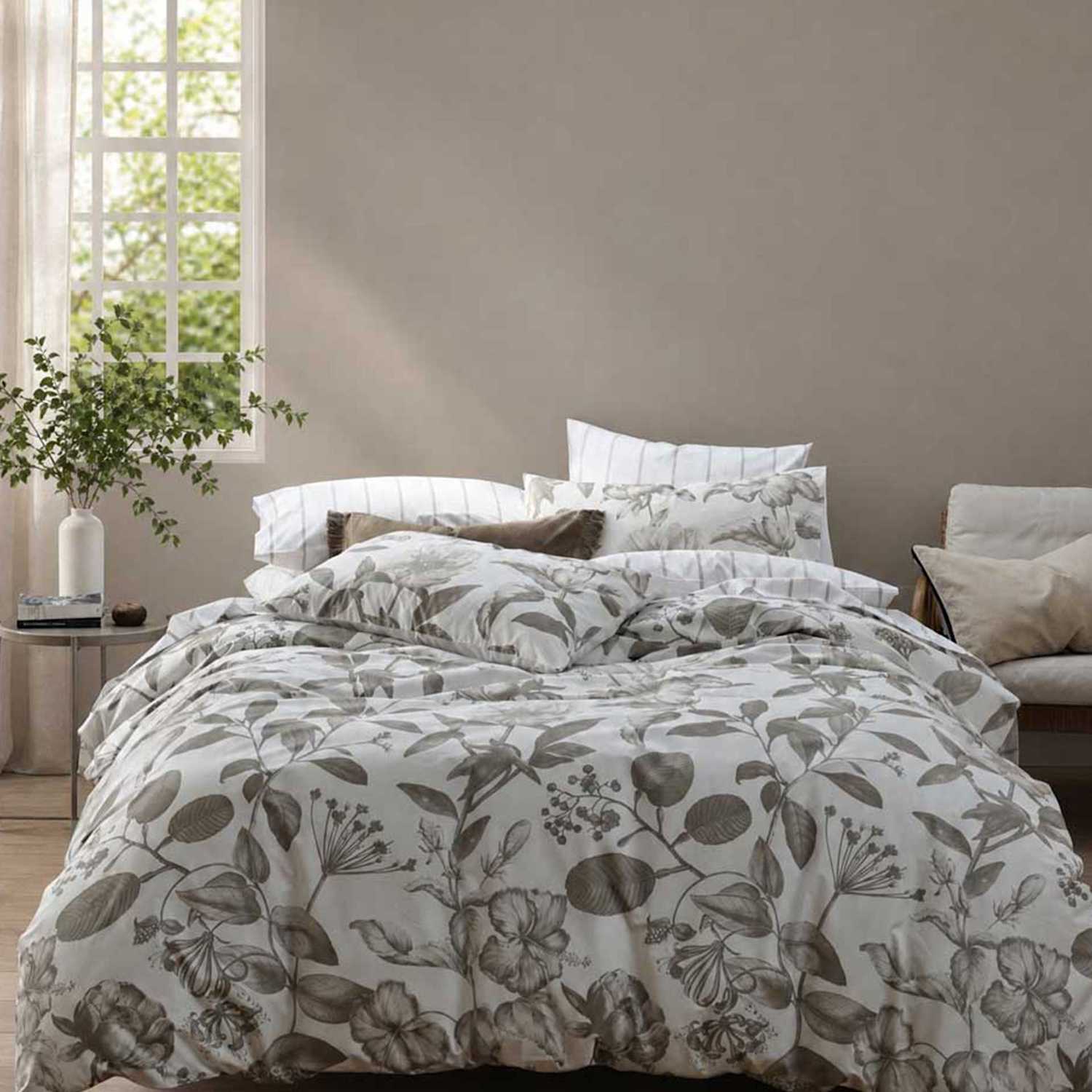 Mm Linen Pure Cotton Botanical Floral Duvet Set - Super King Size (6 ft) - Natural - Available at M&S