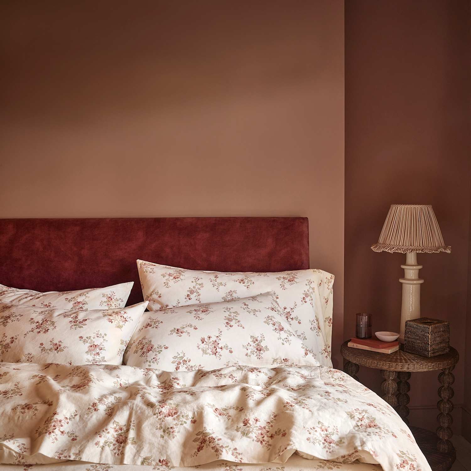 Piglet In Bed Linen Blend Floral Duvet Cover - King Size (5 ft) - Light Pink Mix - Available at M&S