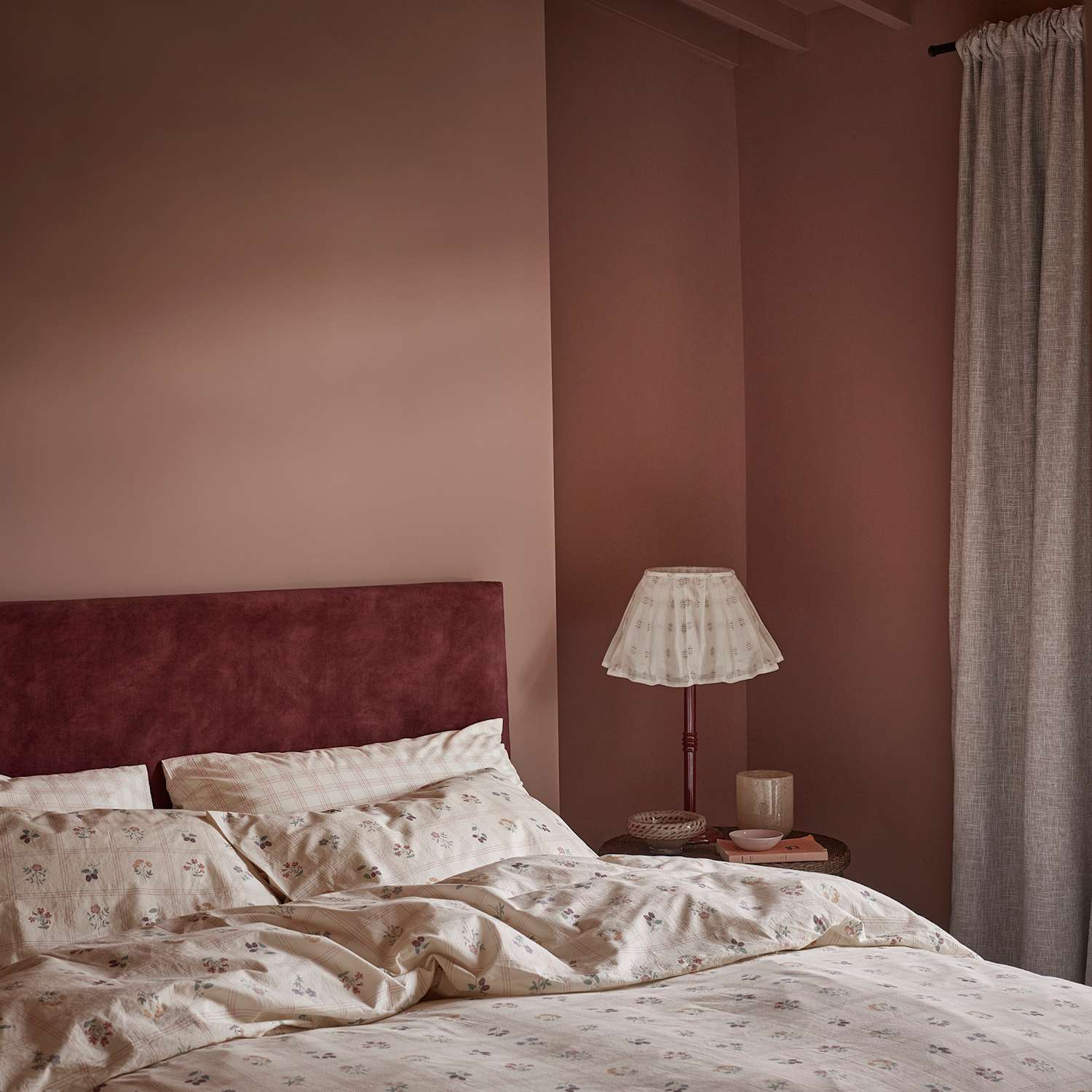 Piglet In Bed Pure Cotton Floral Bedding Set - Double (4 ft 6) - Taupe - Available at M&S