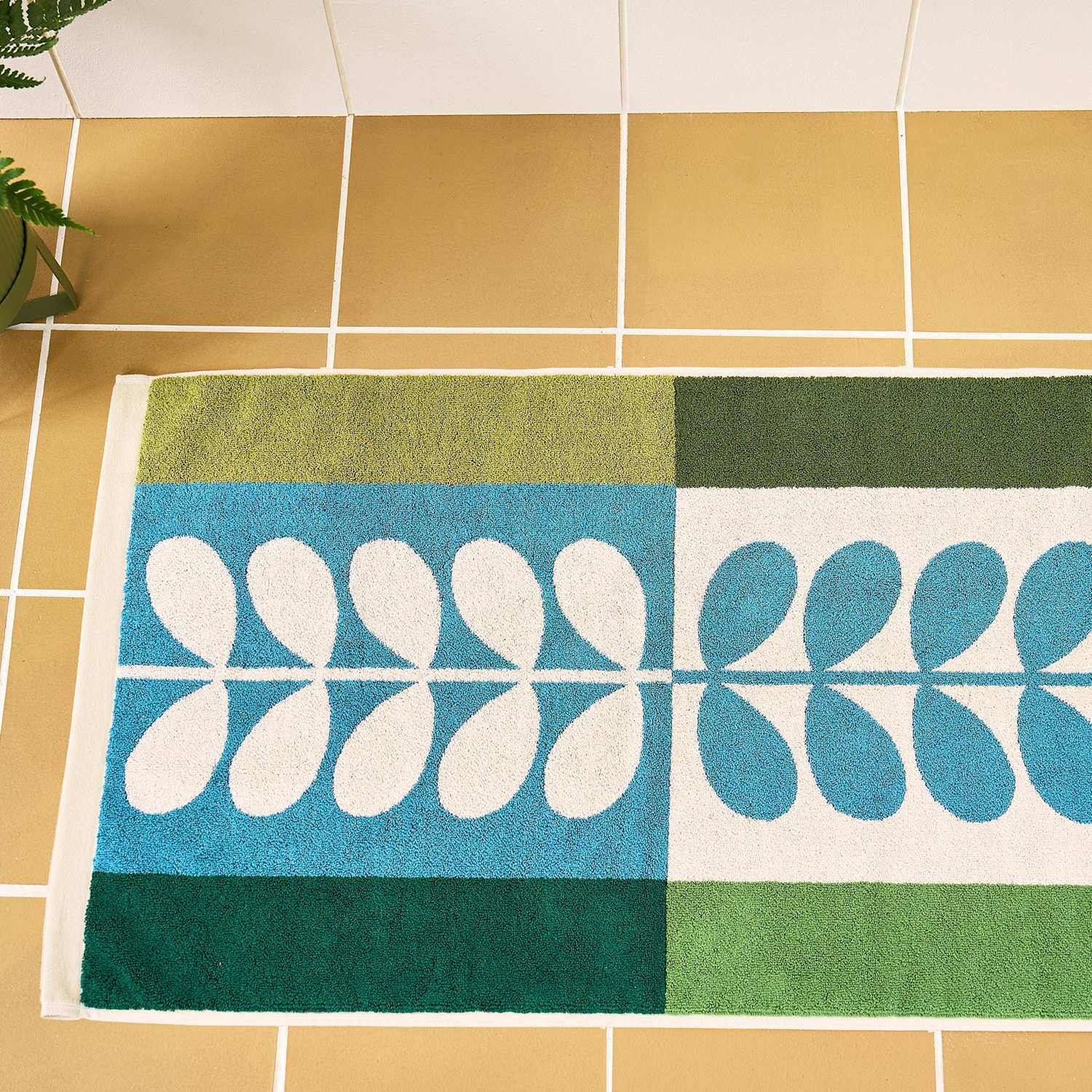 Orla Kiely Pure Cotton Stem Check Bath Mat - Bath Towel - Green Mix - Available at M&S