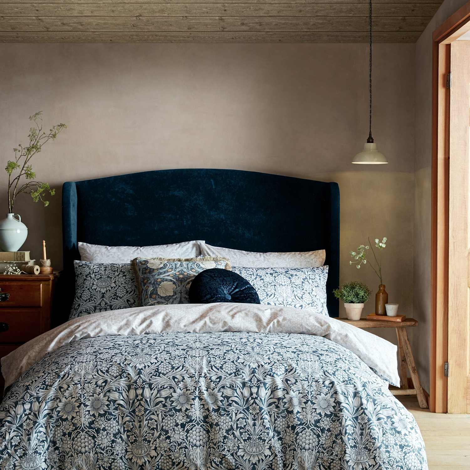 William Morris At Home Sunflower Pure Cotton Bedding Set - Double (4 ft 6) - Blue Mix - Available at M&S