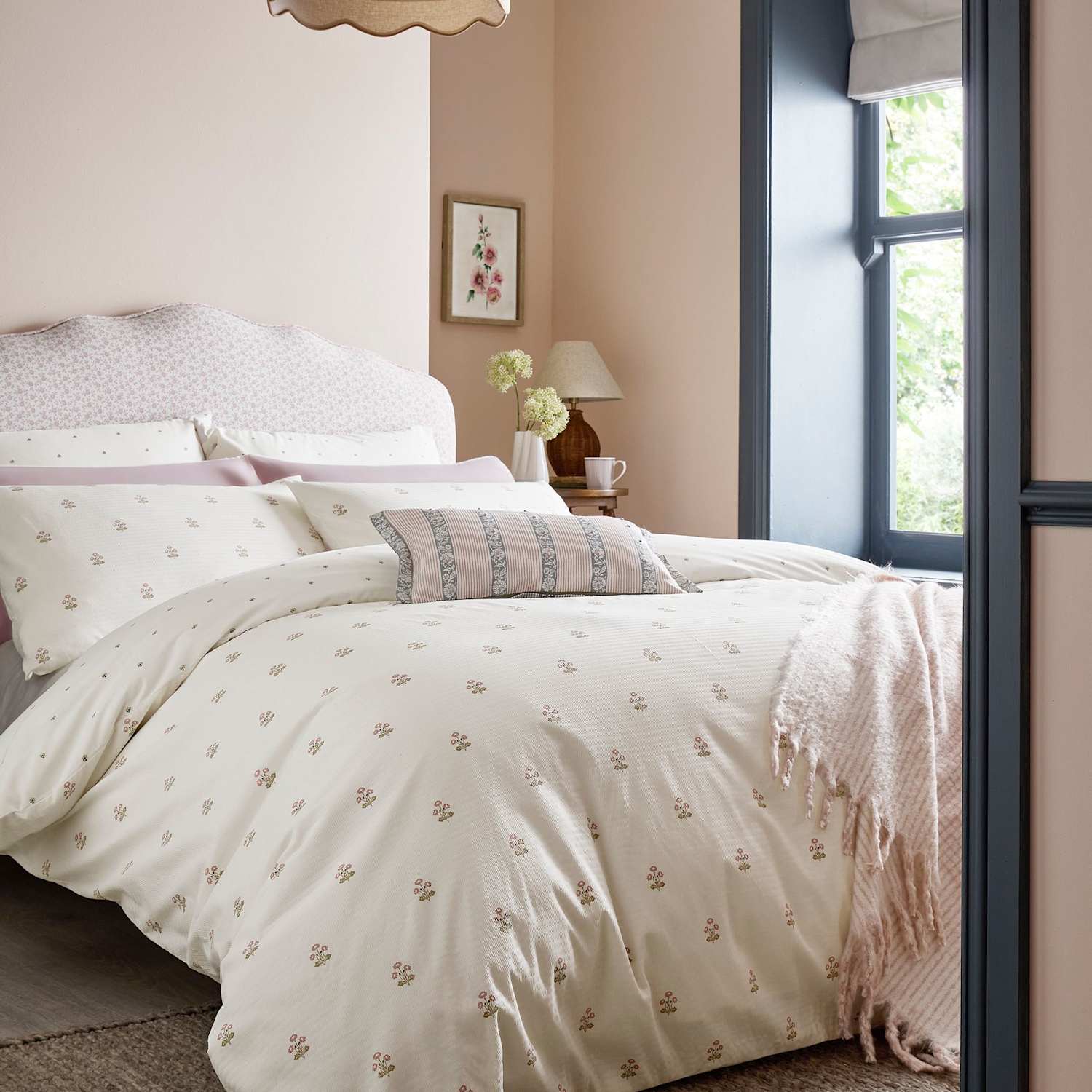 Laura Ashley Pure Cotton Harthill Daisy Bedding Set - King Size (5 ft) - White Mix - Available at M&S