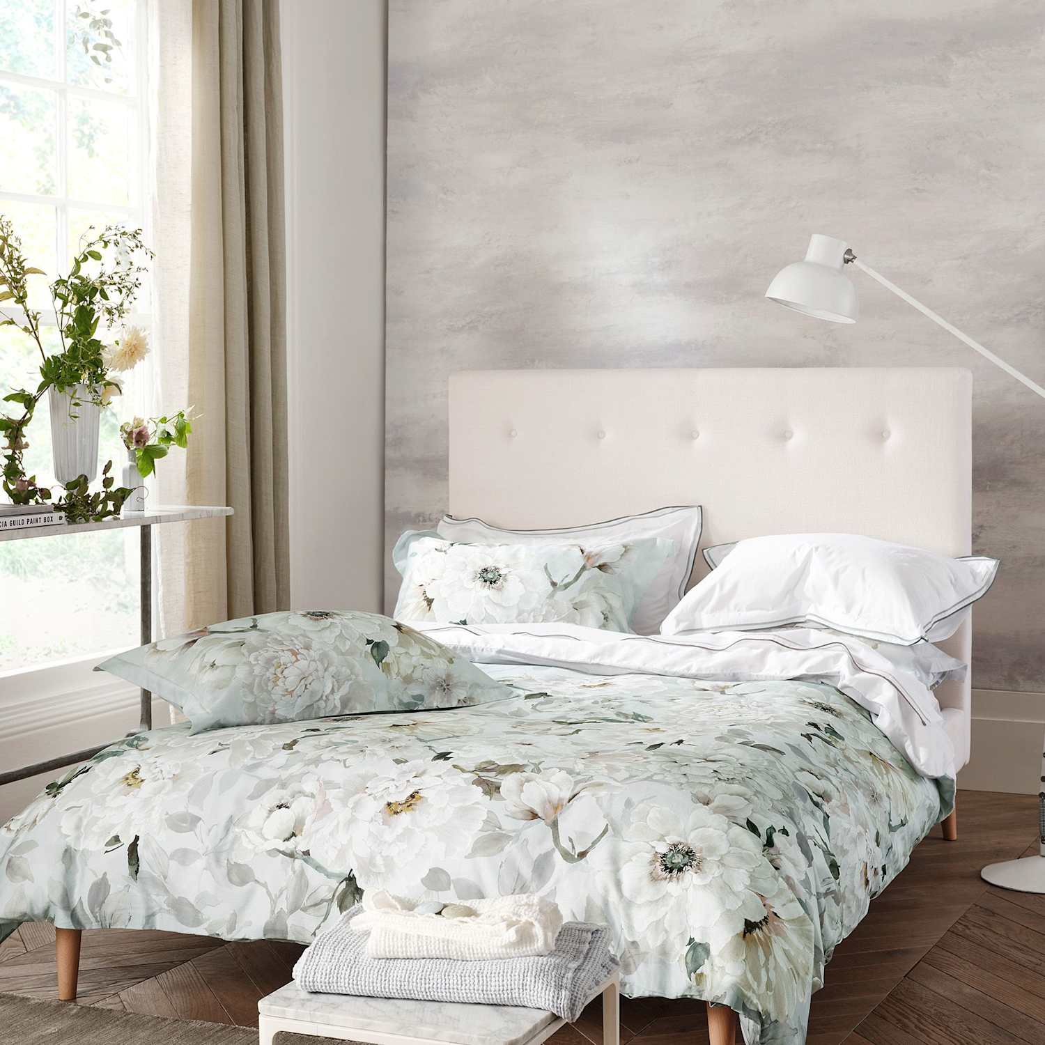Designers Guild Fleur Blanche Pure Cotton Sateen Bedding Set - Super King Size (6 ft) - Grey Mix - Available at M&S