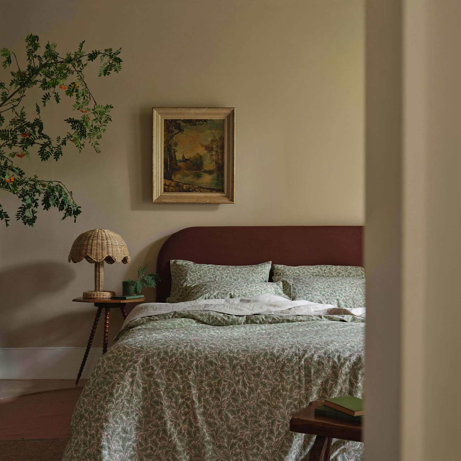Piglet In Bed Pure Cotton Leaf Print Duvet Cover - King Size (5 ft) - Green Mix - Available at M&S