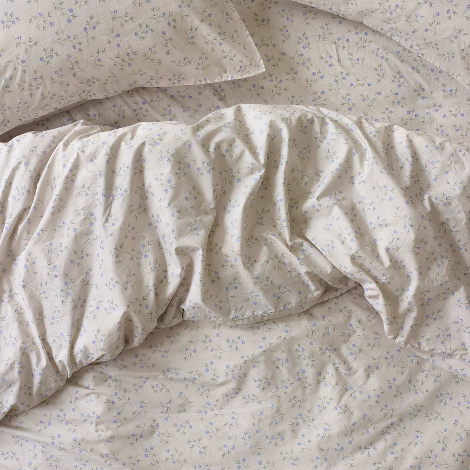 Piglet In Bed Pure Cotton Spring Sprig Cover - Super King Size (6 ft) - Natural Mix - Available at M&S