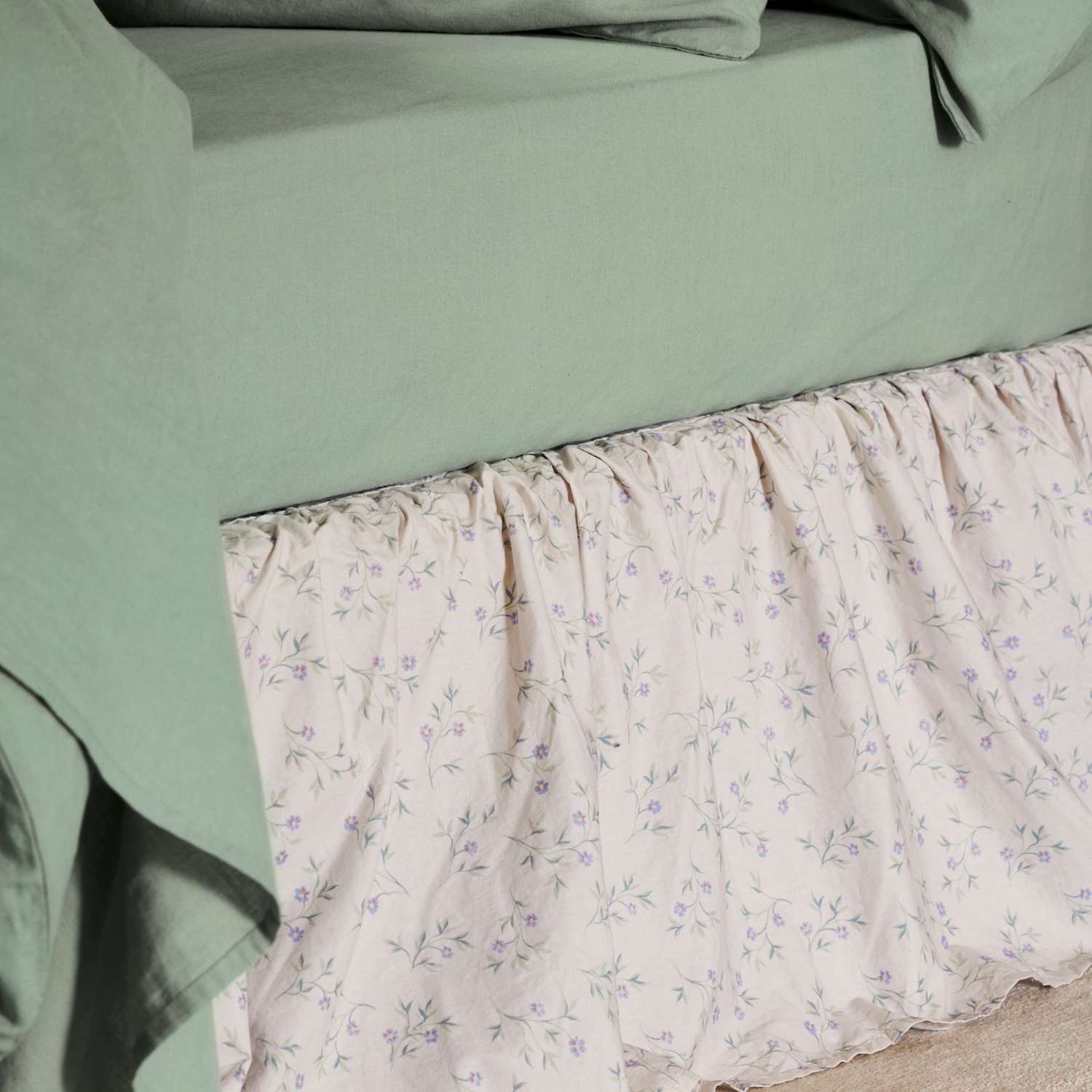 Piglet In Bed Pure Cotton Floral Valance Sheet - Super King Size (6 ft) - Natural Mix - Available at M&S