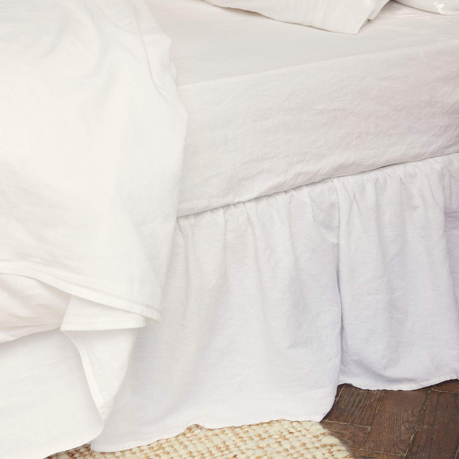 Piglet In Bed Linen Rich Valance Sheet - King Size (5 ft) - White - Available at M&S