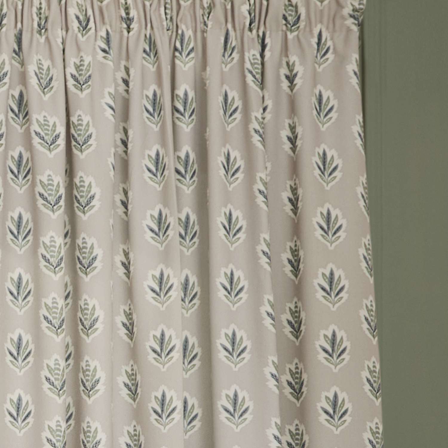Sanderson Sessile Leaf Pencil Pleat Curtains - W117cm, Drop 183cm - Natural Mix - Available at M&S