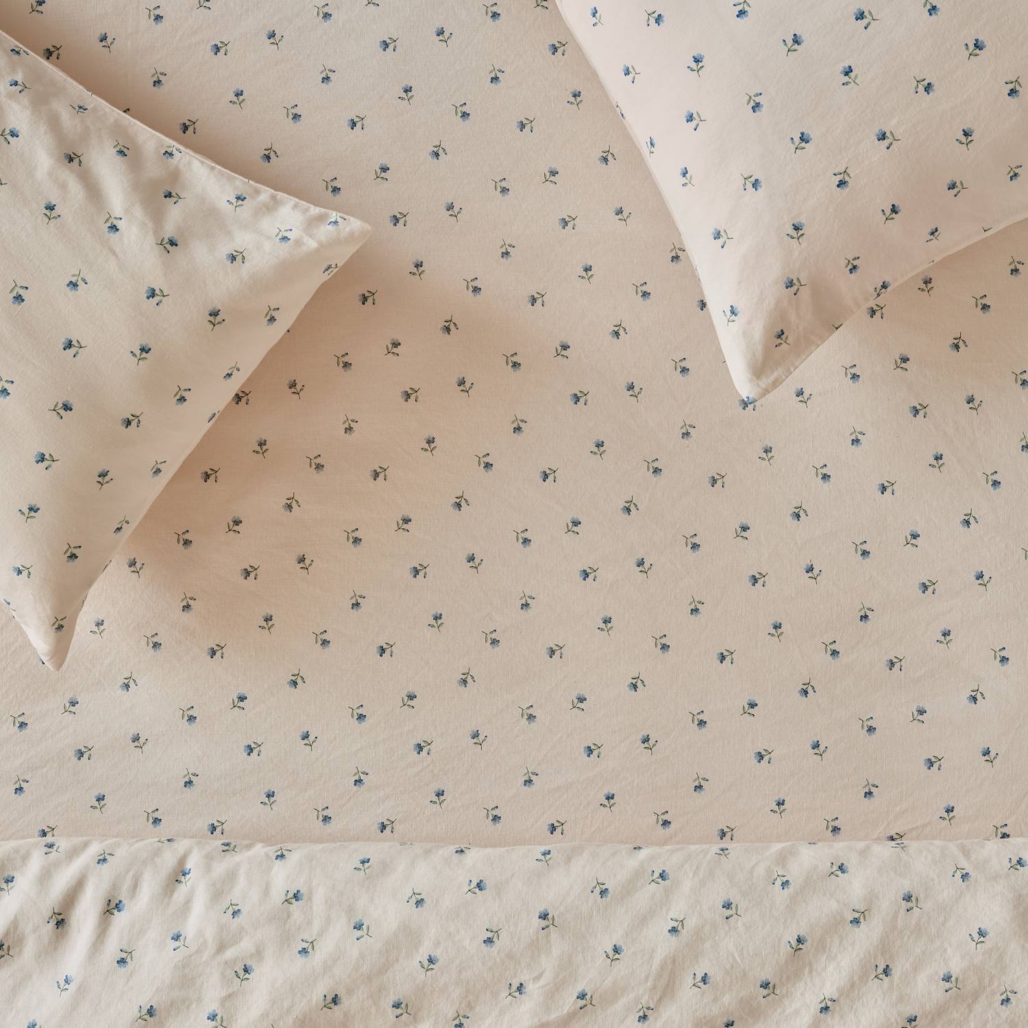 Piglet In Bed Linen Rich Posy Bud Fitted Sheet - Super King Size (6 ft) - Blue Mix - Available at M&S