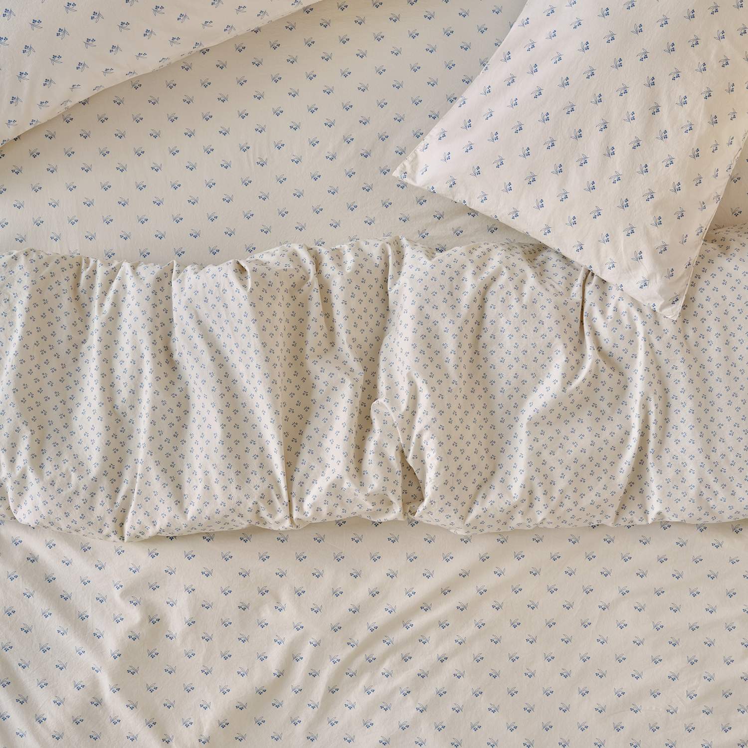 Piglet In Bed Martha Floral Pure Cotton Duvet Cover - Single (3 ft) - Light Blue Mix - Available at M&S