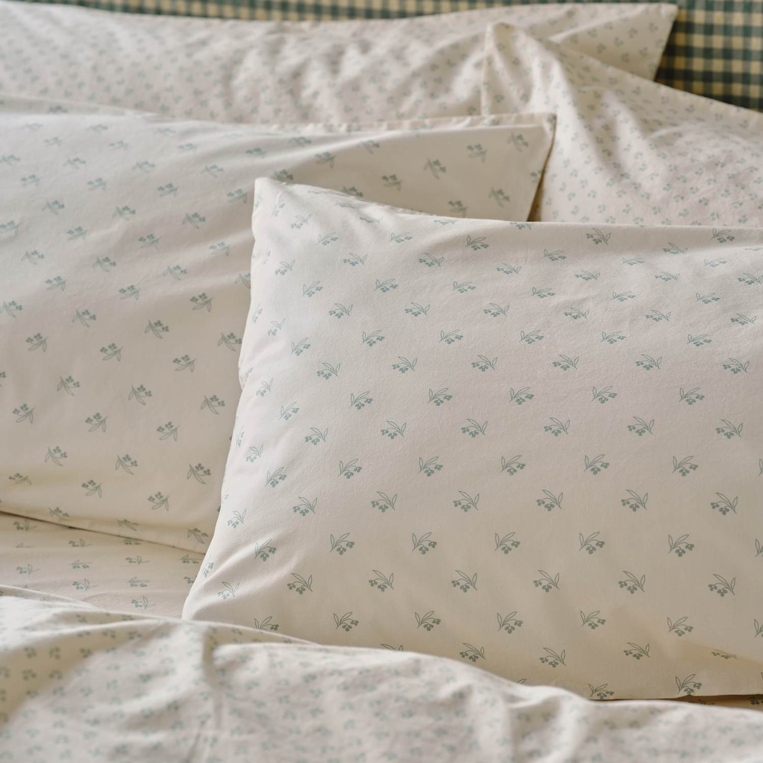 Piglet In Bed 2 Pack Washed Cotton Martha Pillowcases - Green Mix - Available at M&S