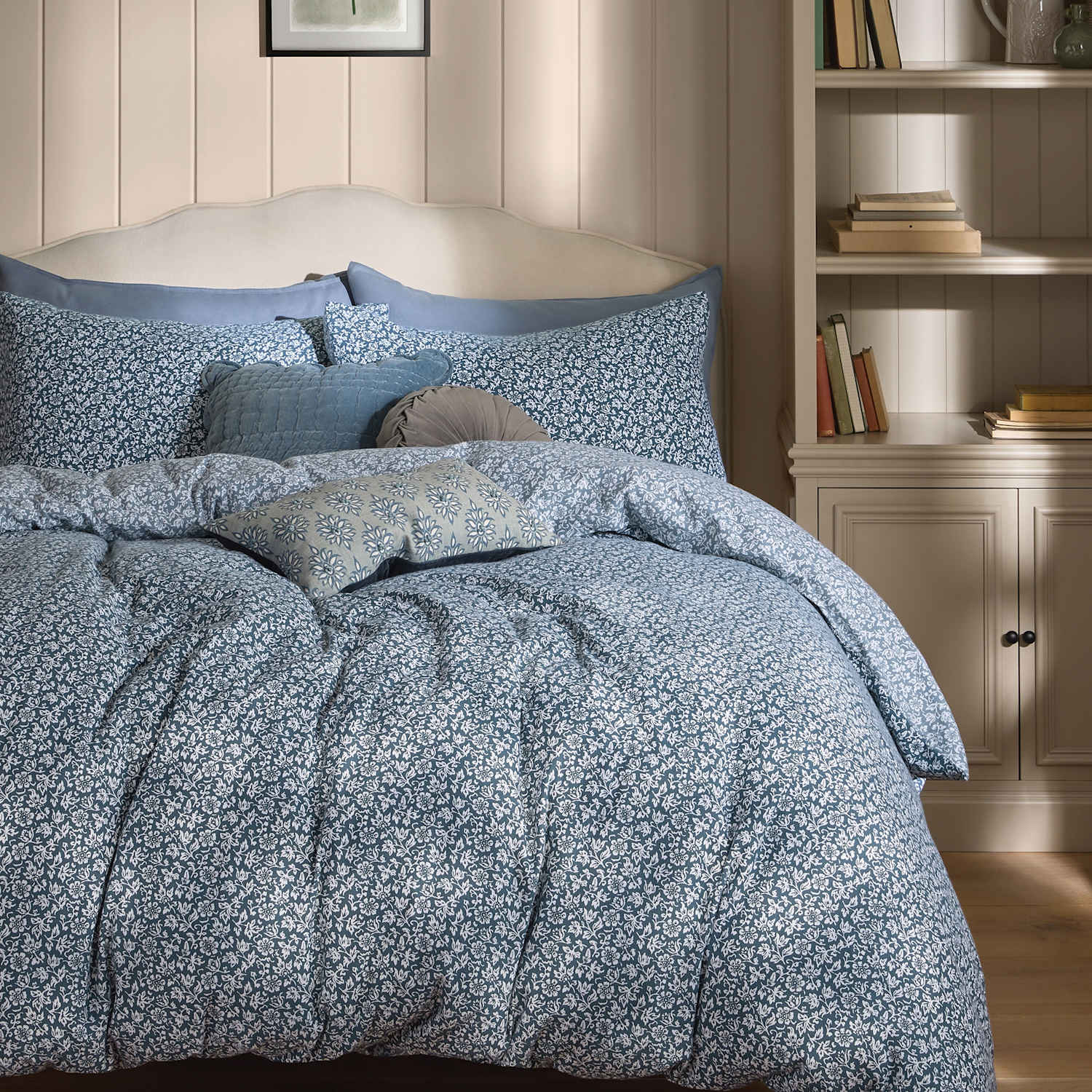 Laura Ashley Pure Cotton Sweet Alyssum Bedding Set - Single (3 ft) - Blue Mix - Available at M&S