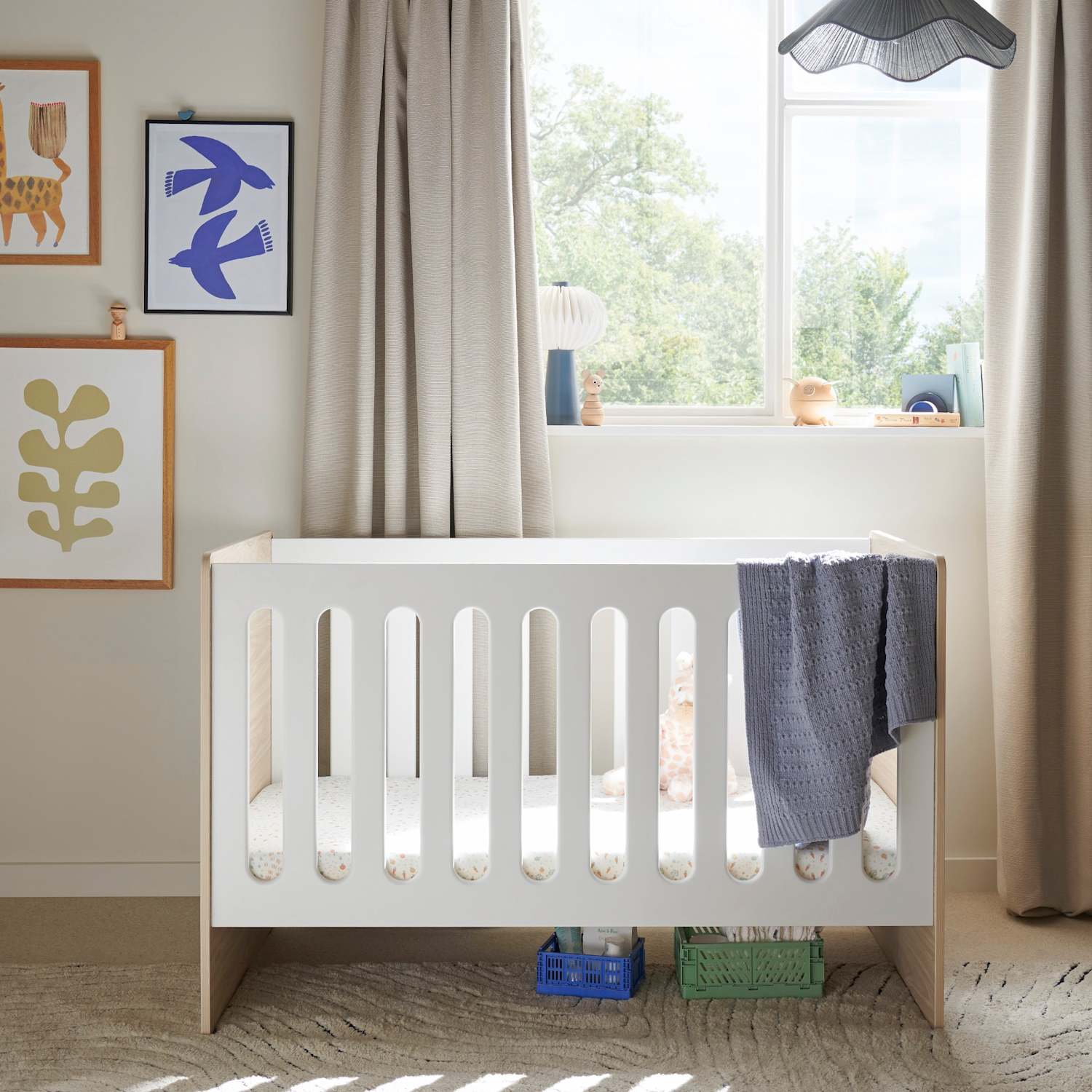 Mamas & Papas Vyne Cot - White - Available at M&S