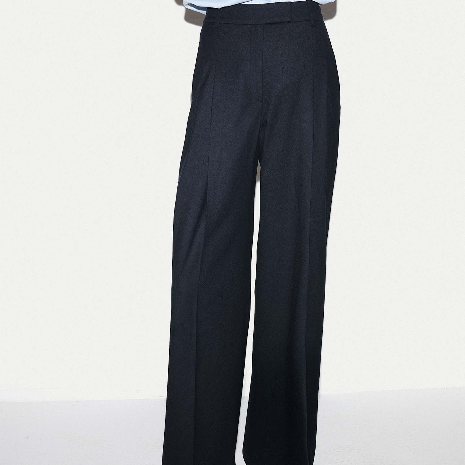 Jigsaw Women's Pleat Front Wide Leg Trousers - 8 - Navy - Available at M&S