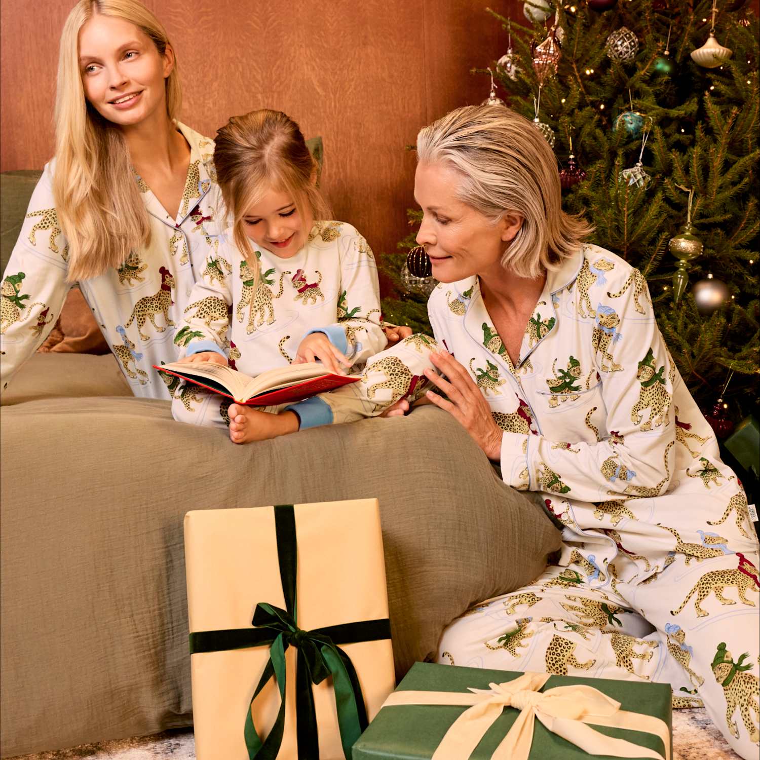 Chelsea Peers Women's Family Christmas Skating Leopard Print Pyjama Set - 22 - Cream Mix - Available at M&S
