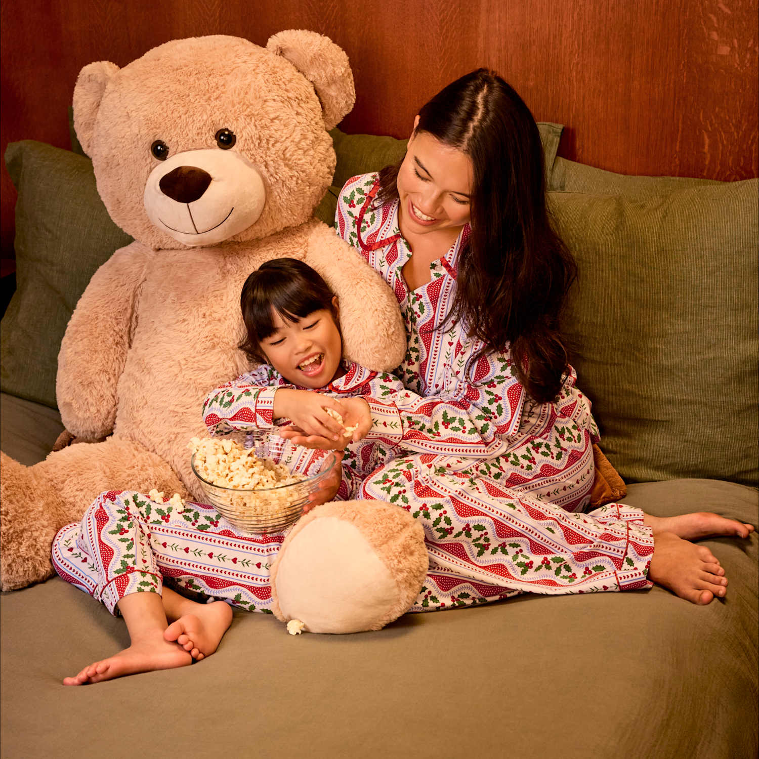 Chelsea Peers Girls Family Christmas Holly Print Pyjama Set (1-10 Yrs) - 9-10 Years - Red Mix - Available at M&S