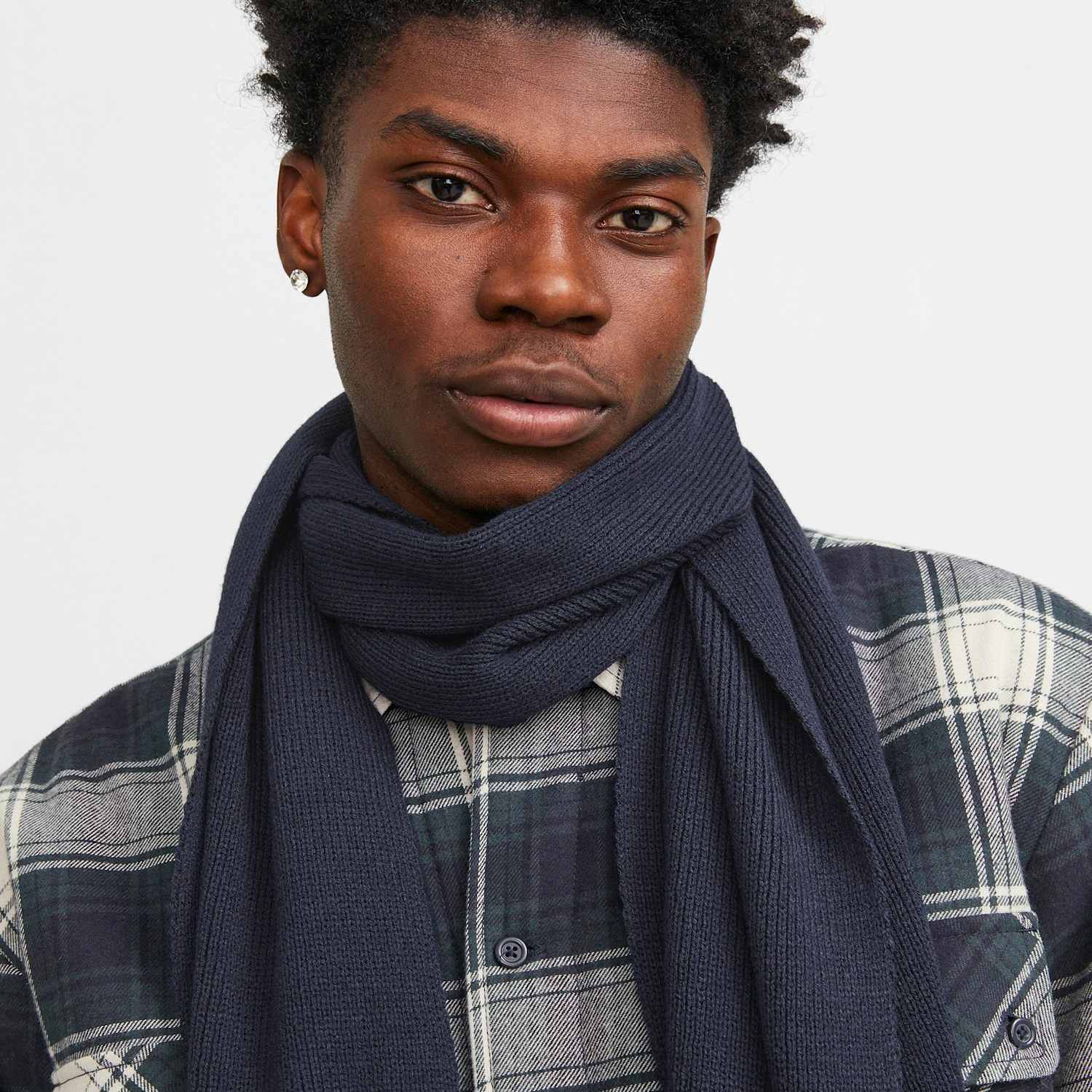 Jack & Jones Men's Knitted Scarf - Navy - Available at M&S