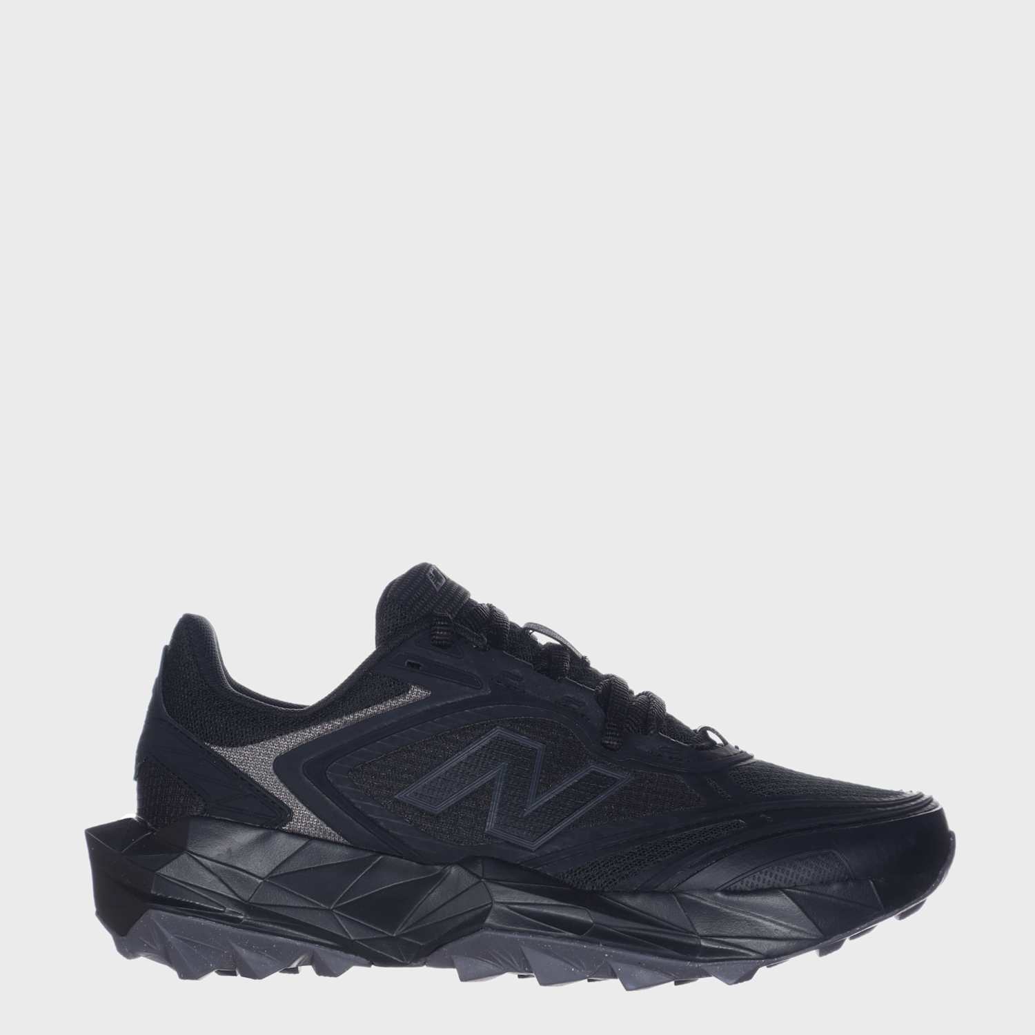 New Balance Women's Tektrel Utility Side Detail Sports Trainers - 6 - Black/Black