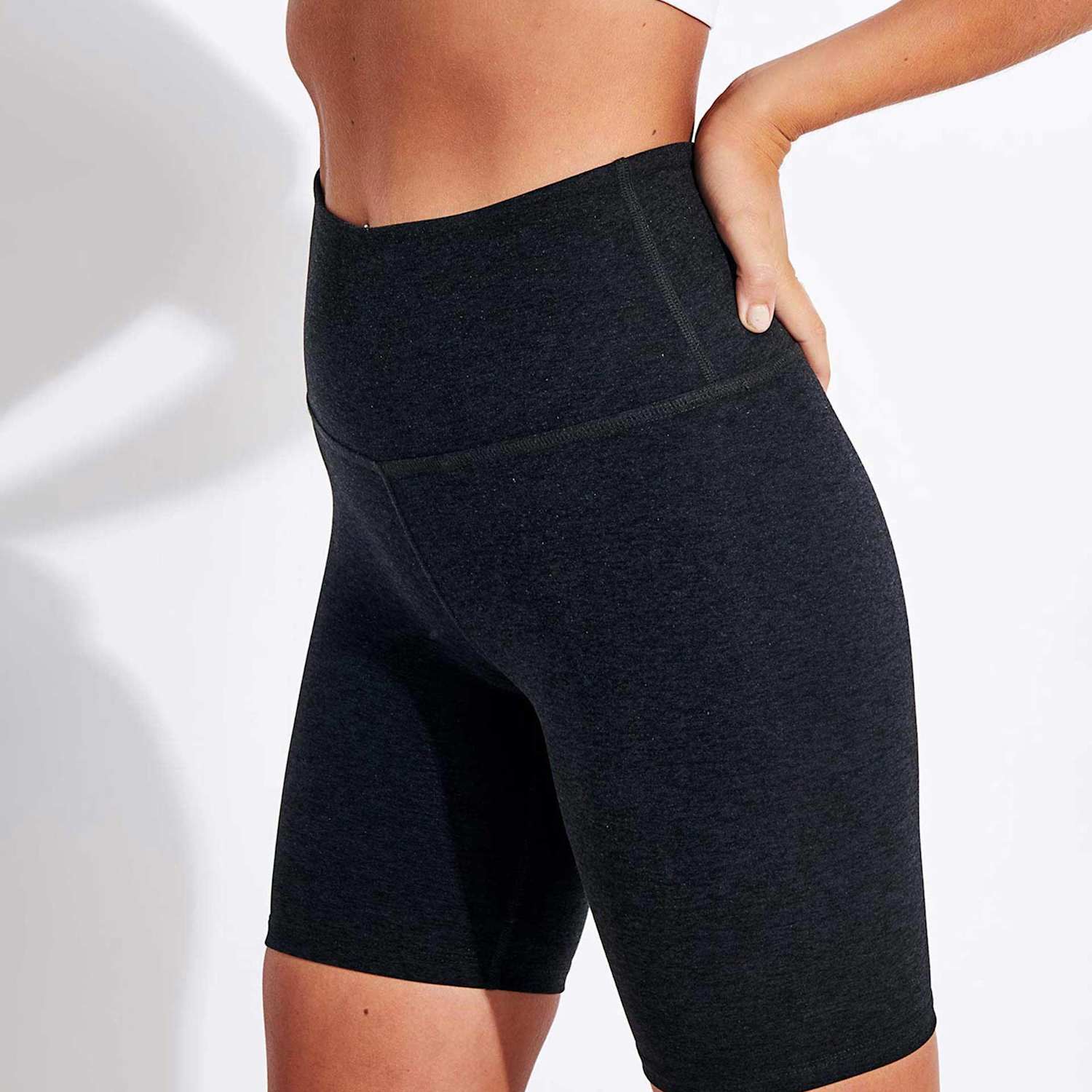 Beyond Yoga Women's Spacedye Keep Pace 7" High Waisted Shorts - Small - Black