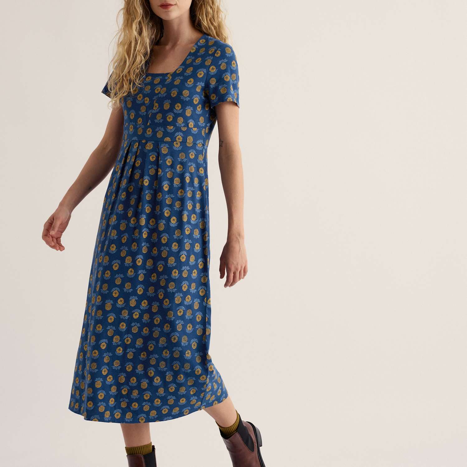 Seasalt Cornwall Women's Jersey Floral V-Neck Midi Skater Dress - 12 - Navy Mix - Available at M&S