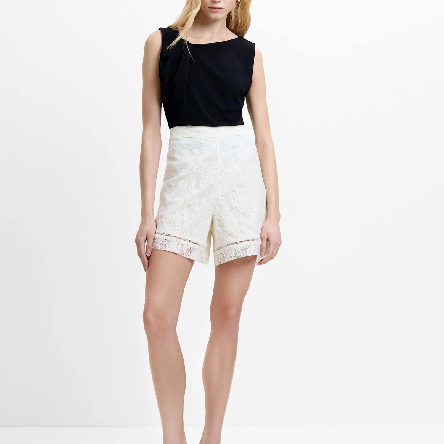 French Connection Women's Lace High Waisted Shorts - Extra Small - Cream - Available at M&S