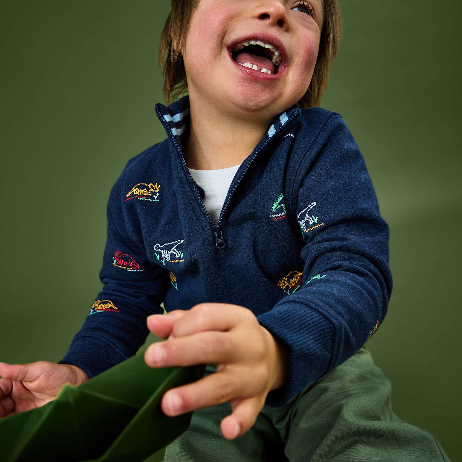 Jojo Maman Bébé Boys Pure Cotton Embroidered Dinosaur Sweatshirt (1-5 Yrs) - 4-5 Years - Blue Mix - Available at M&S